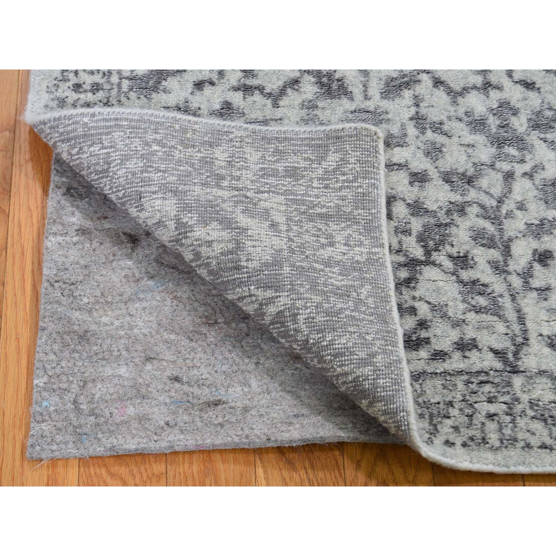 2'5"x8' Gray Jacquard Hand Loomed Broken Cypress Tree Design Silken Thick and Plush Runner Oriental Rug HR59569 - Image 2