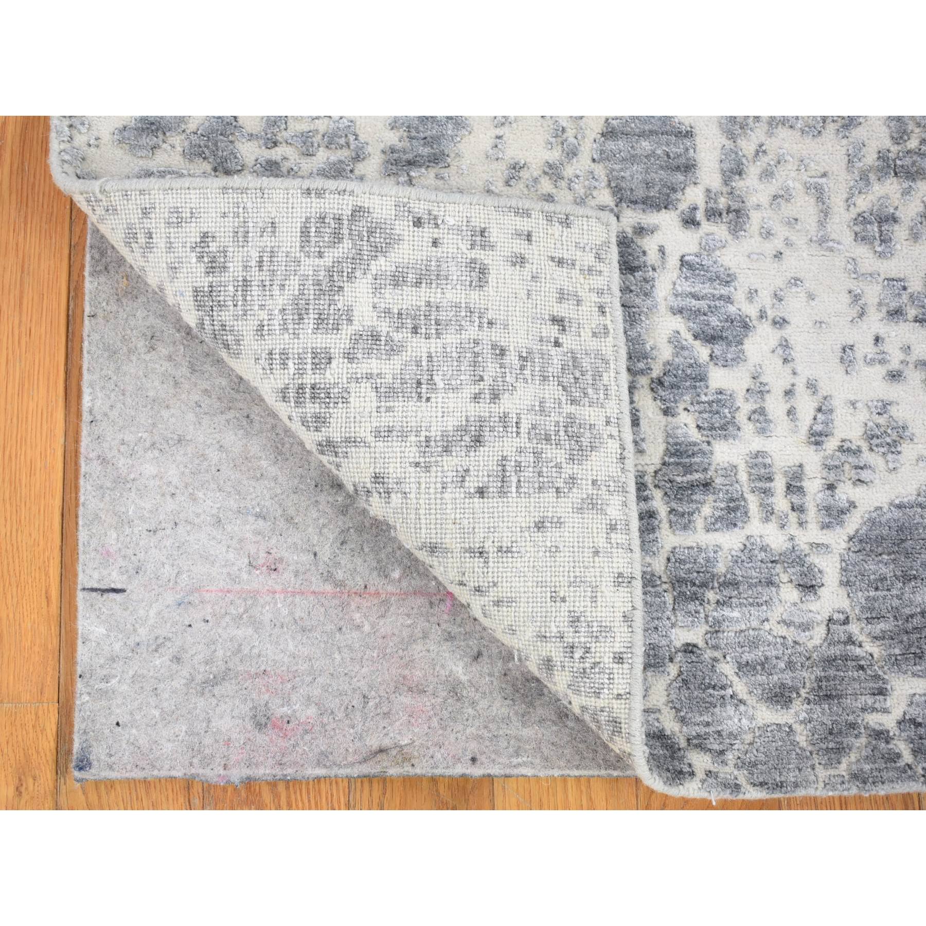 4'x6' Ivory, Modern Design, Hand Knotted Tone on Tone Plant Based Silk with Textured Wool, Oriental Rug HR80077 - Image 3