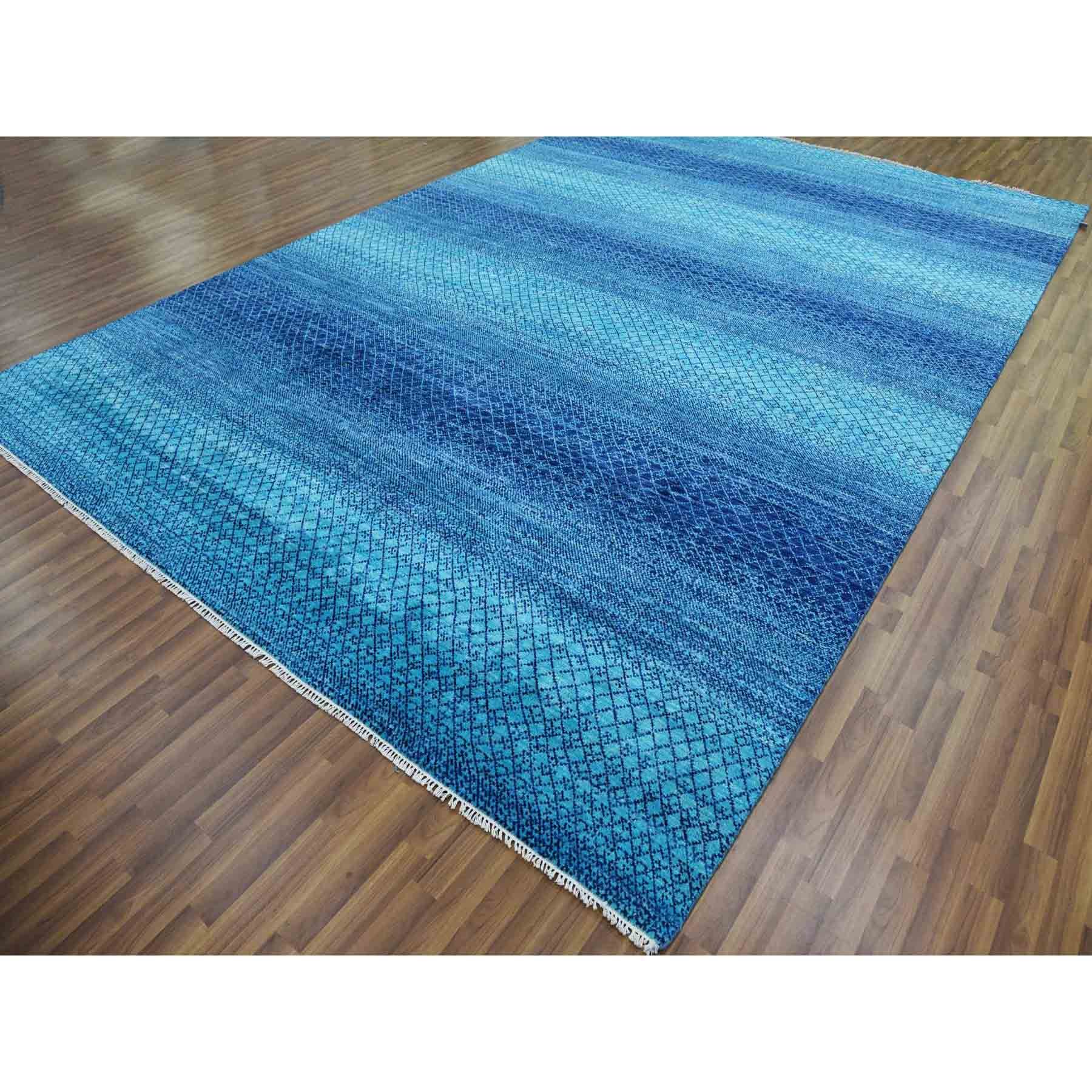 10'x14'1" Denim Blue, Modern Chiaroscuro Collection, Hand Knotted, Thick and Plush, Pure Wool Oriental Rug HR79038 - Image 3
