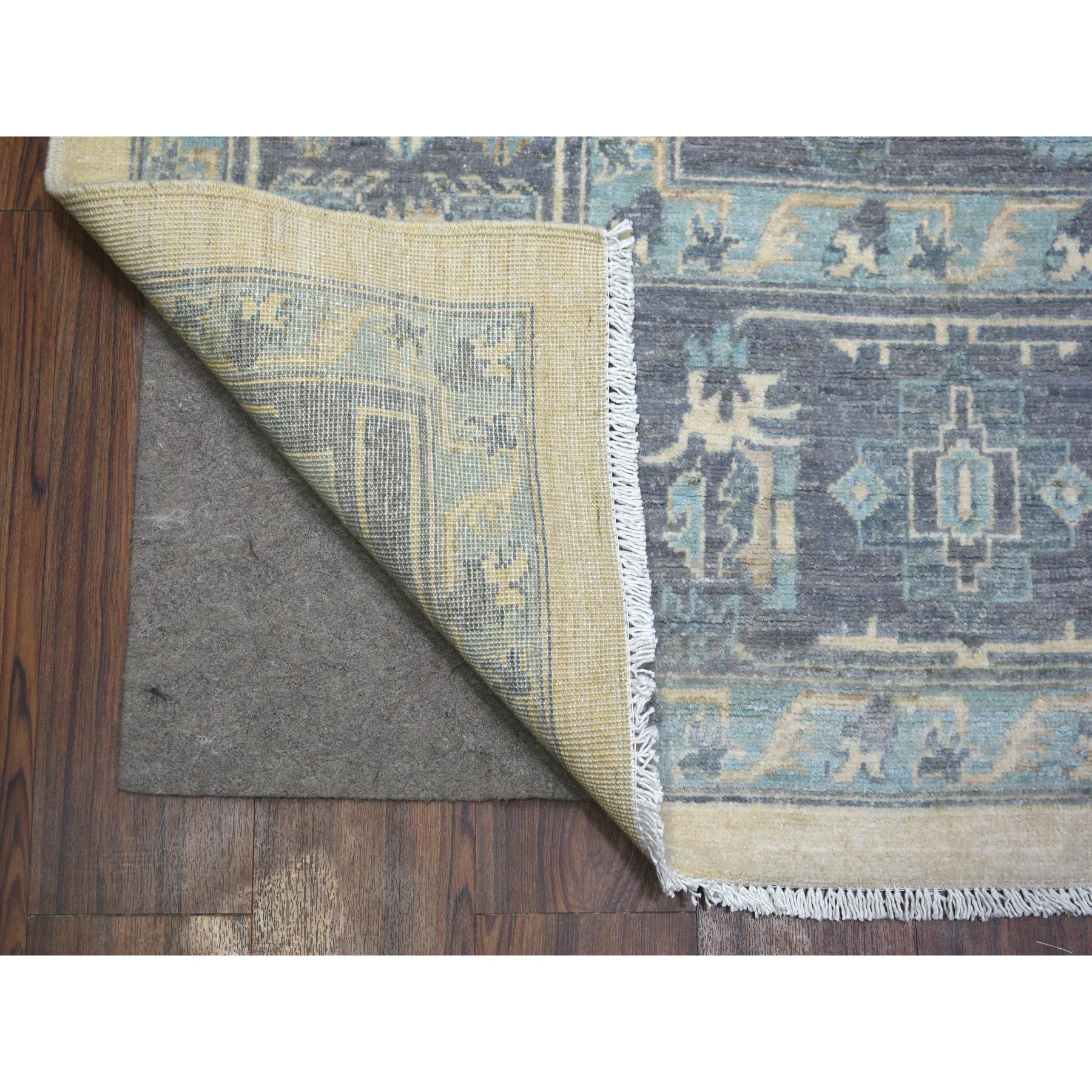 9'1"x11'9" Ivory, Hand Knotted Fine Peshawar with Heriz Serapi Design, Densely Woven Afghan Wool, Oriental Rug HR71619 - Image 5