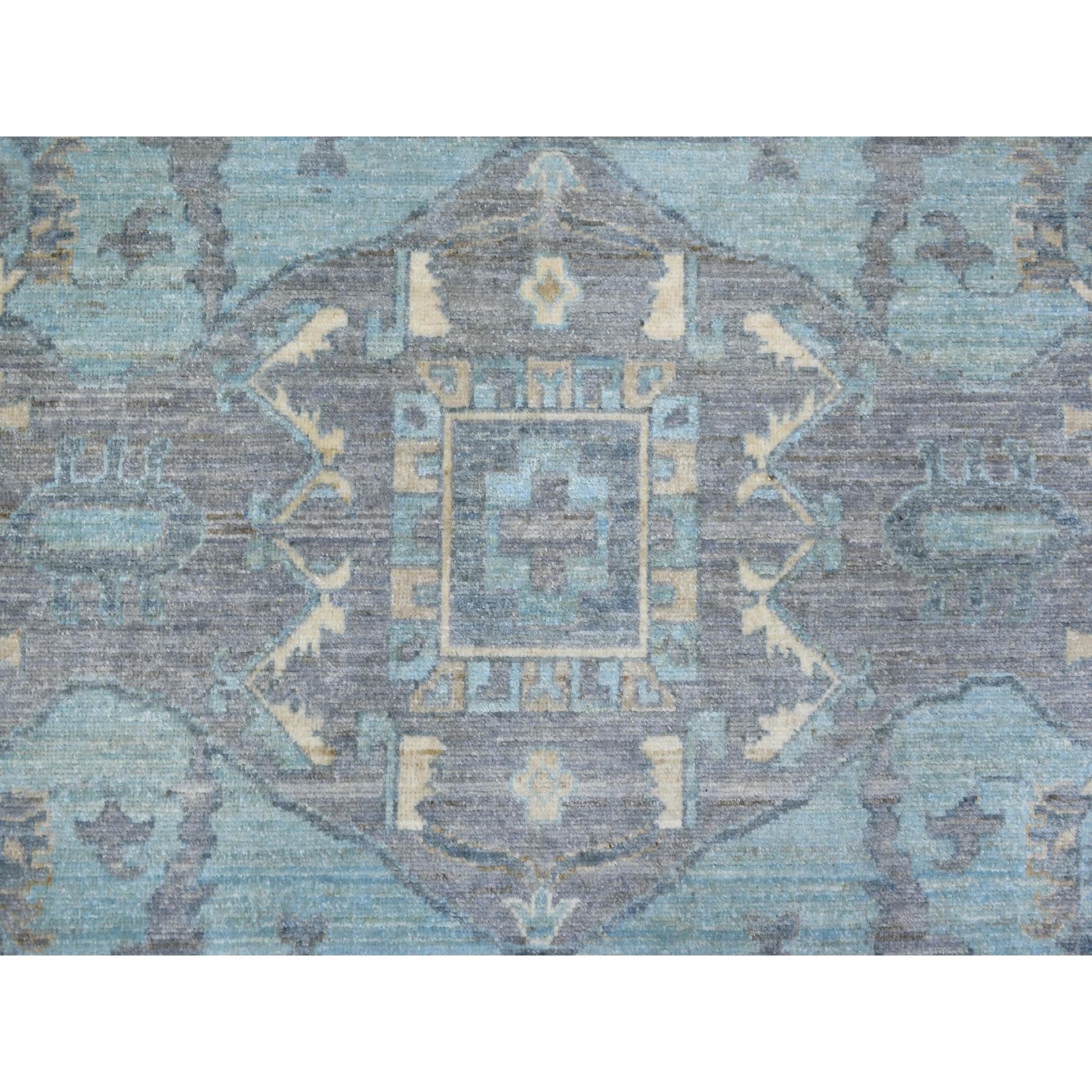 9'1"x11'9" Ivory, Hand Knotted Fine Peshawar with Heriz Serapi Design, Densely Woven Afghan Wool, Oriental Rug HR71619 - Image 9