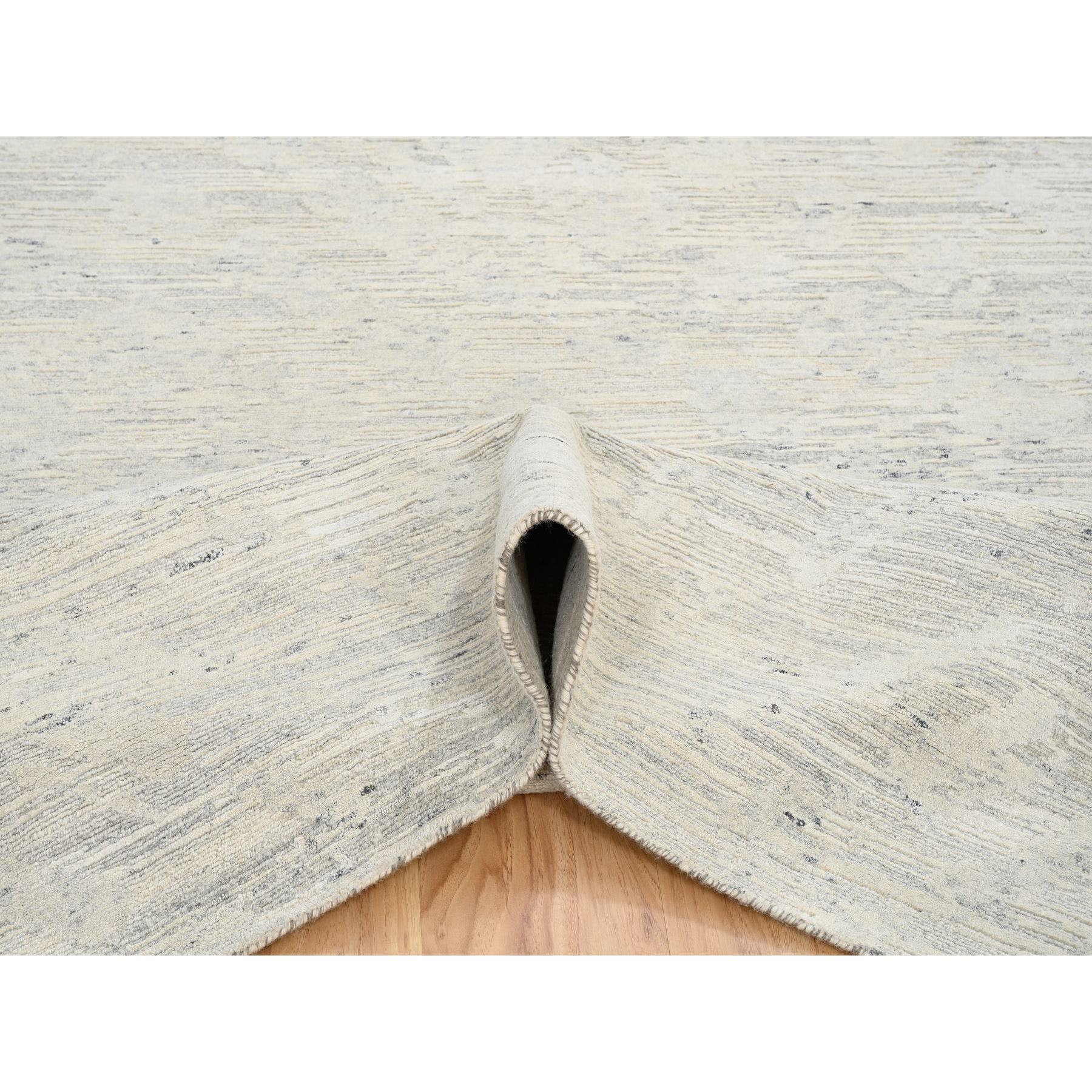 8'1"x8'1" Light Gray, Modern Design, Hand Spun Undyed Natural Wool, Hand Knotted, Square Oriental Rug HR64690 - Image 5