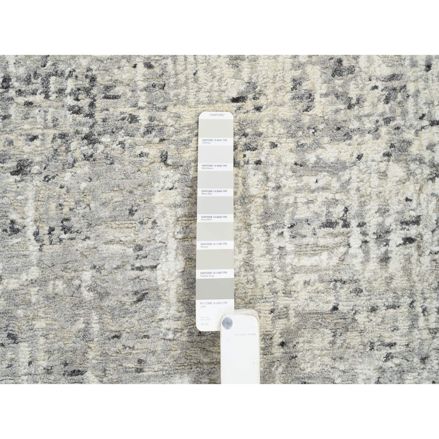 7'10"x7'10" Light Gray, Hand Spun Undyed Natural Wool, Hand Knotted, Modern Design, Round Oriental Rug HR64700 - Image 8