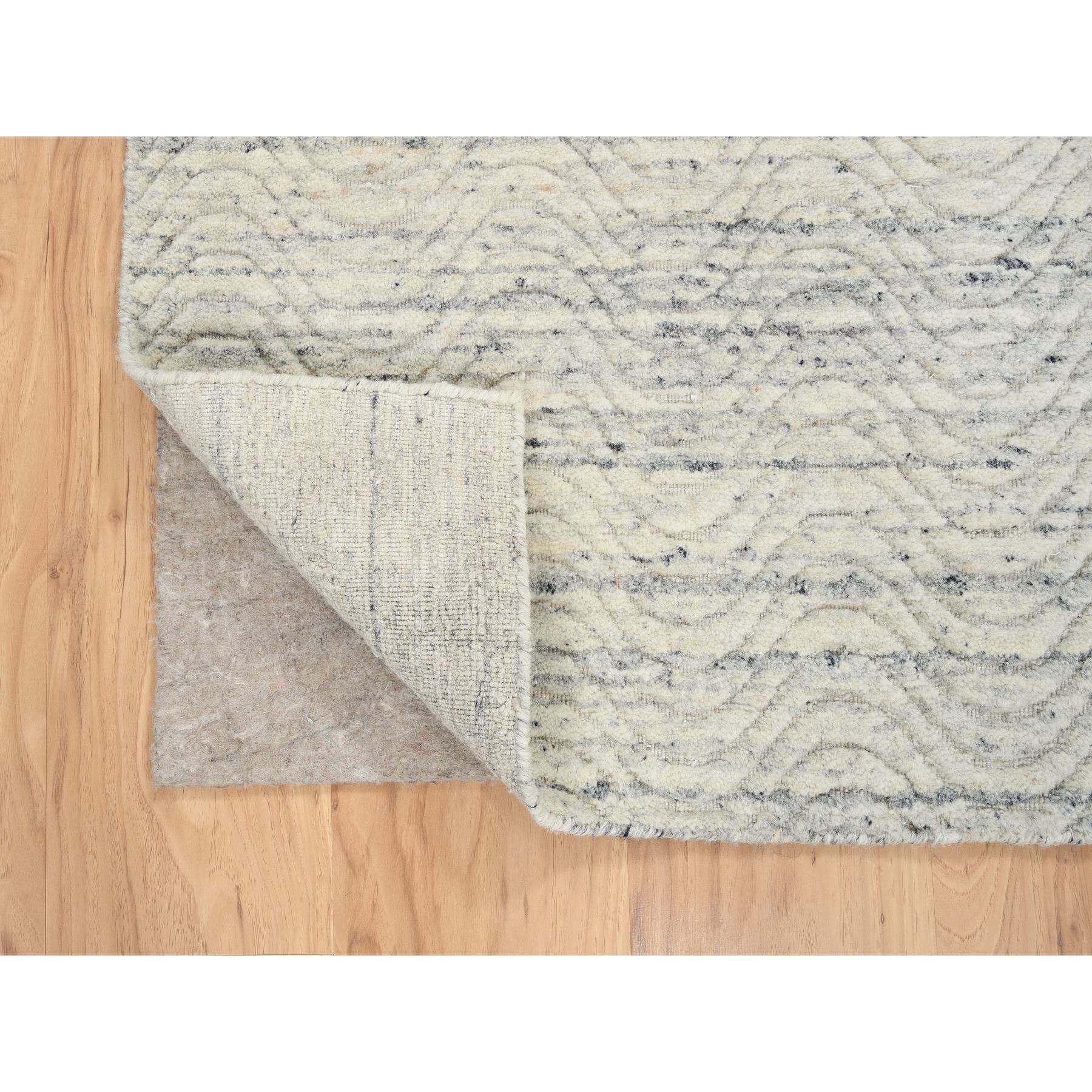 2'6"x6' Beige, Variegated Textured Modern Design, Extra Soft Wool Hand Loomed, Runner Oriental Rug HR64839 - Image 3