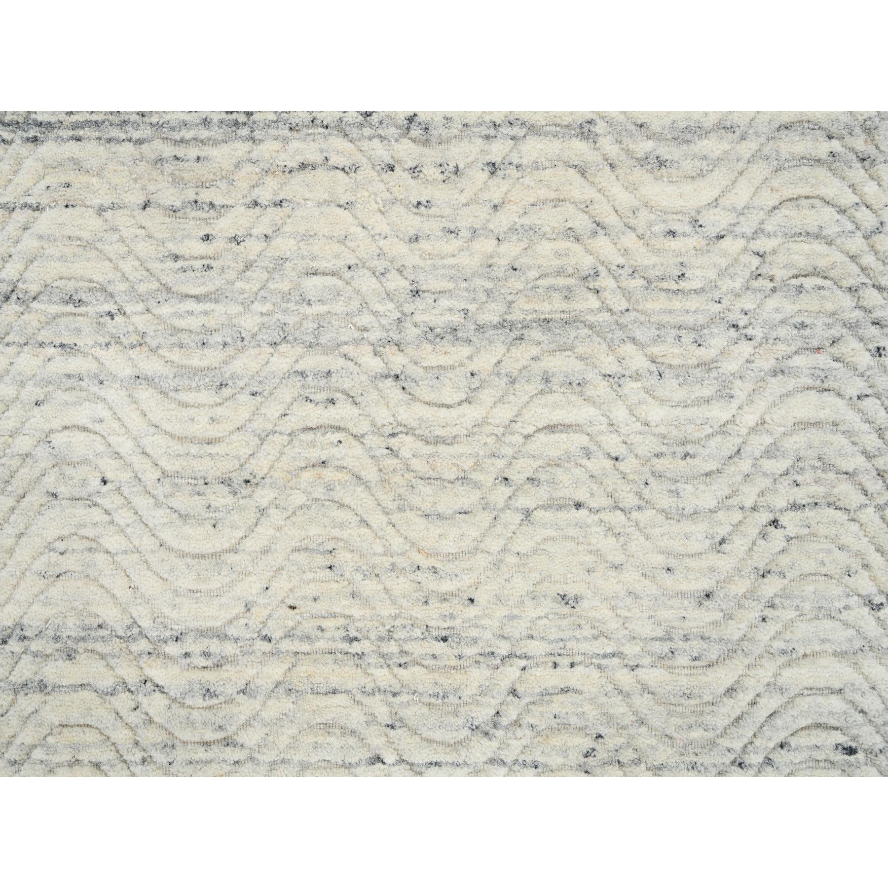 2'6"x6' Beige, Variegated Textured Modern Design, Extra Soft Wool Hand Loomed, Runner Oriental Rug HR64839 - Image 5
