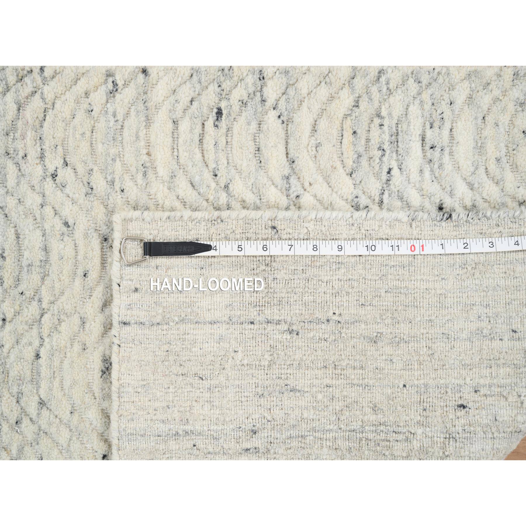 2'6"x6' Beige, Variegated Textured Modern Design, Extra Soft Wool Hand Loomed, Runner Oriental Rug HR64839 - Image 8