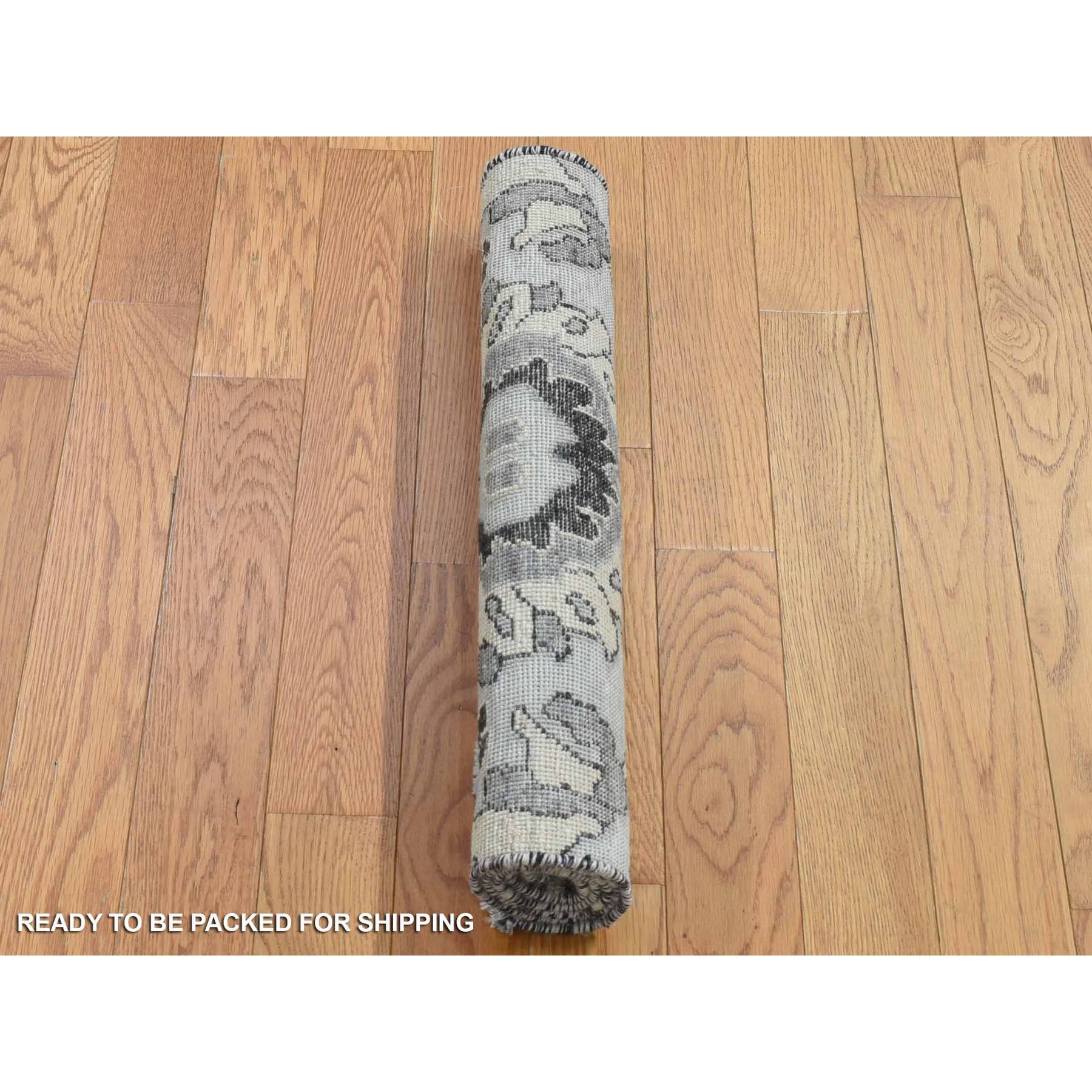 2'1"x3'1" Ivory with Chocolate Brown, 100% Wool, Hi and Lo, Oushak Design, Hand Knotted, Sample Fragment, Textured, Mat Oriental Rug HR80377 - Image 4