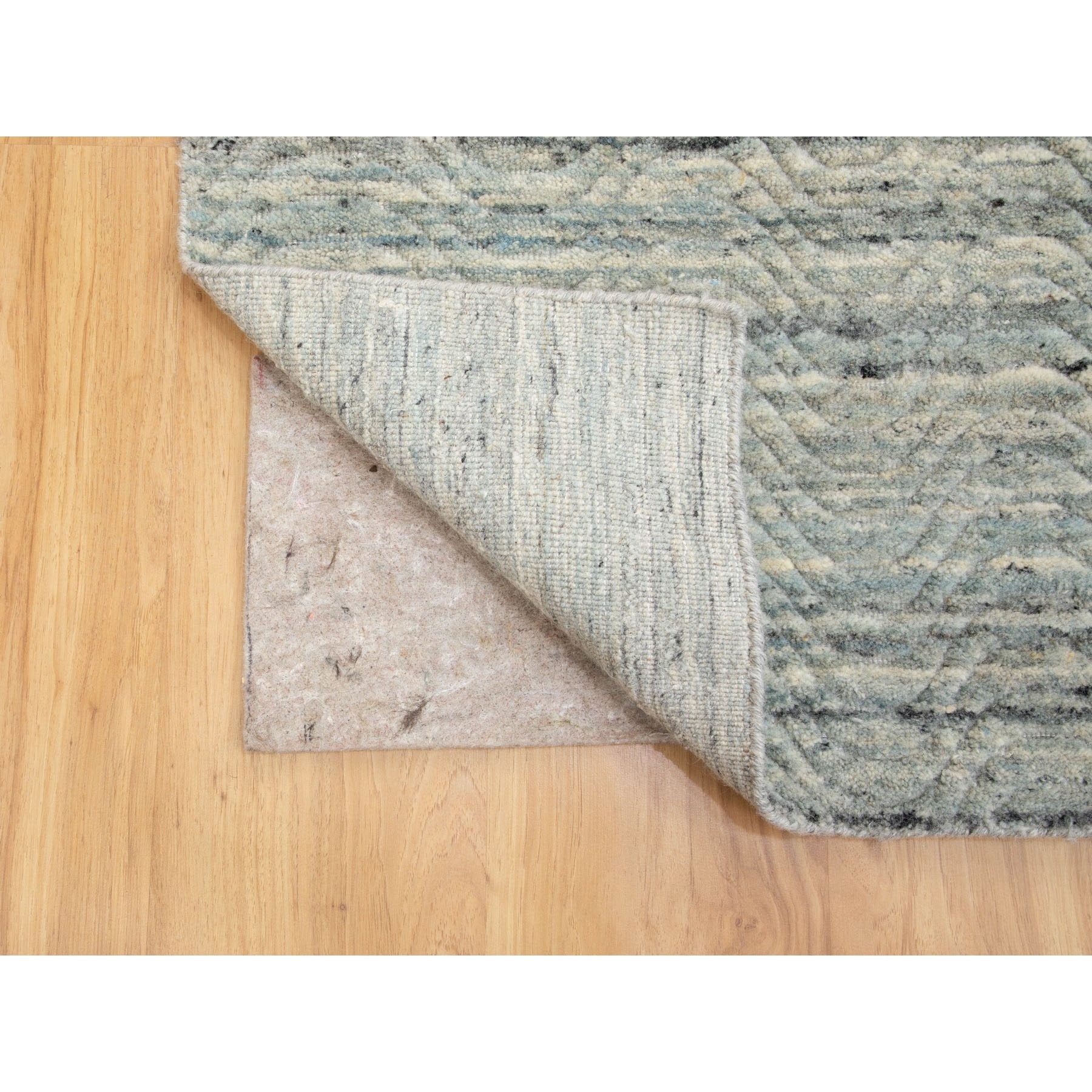 6'x9' Seafoam Green Variegated Textured Design Hand Loomed Pure Wool Modern Oriental Rug HR58391 - Image 5