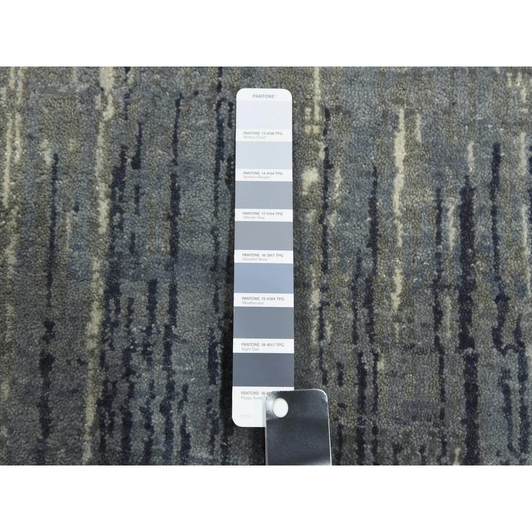 6'1"x9'2" Gray and Blue, Modern Ombre Design Densely Woven, Pure Wool Hand Knotted, Oriental Rug HR75182 - Image 7