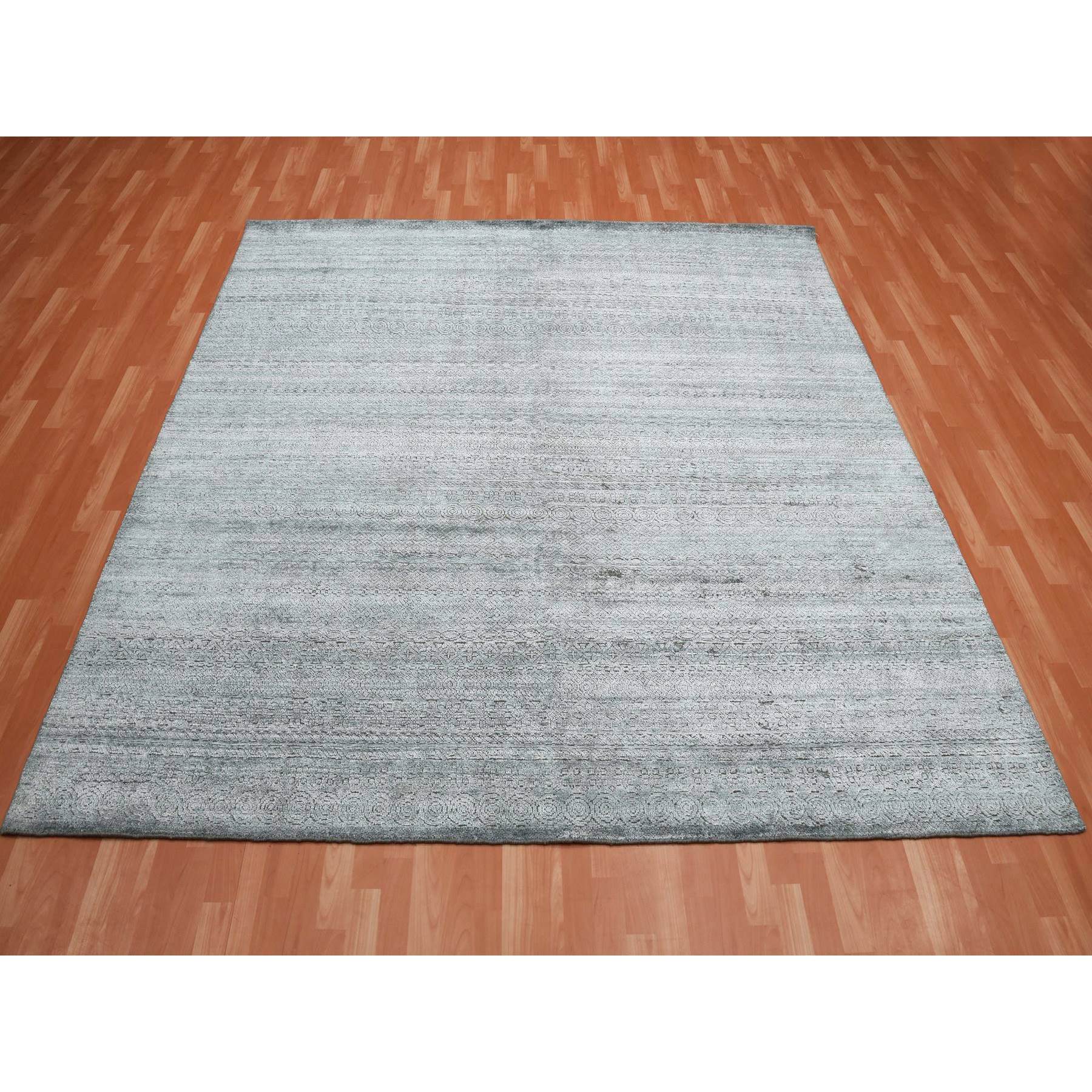 8'10"x8'10" Gray, Plant Based Silk, Transitional Design Raised Pattern Hand Knotted, Square Oriental Rug HR75223 - Image 2