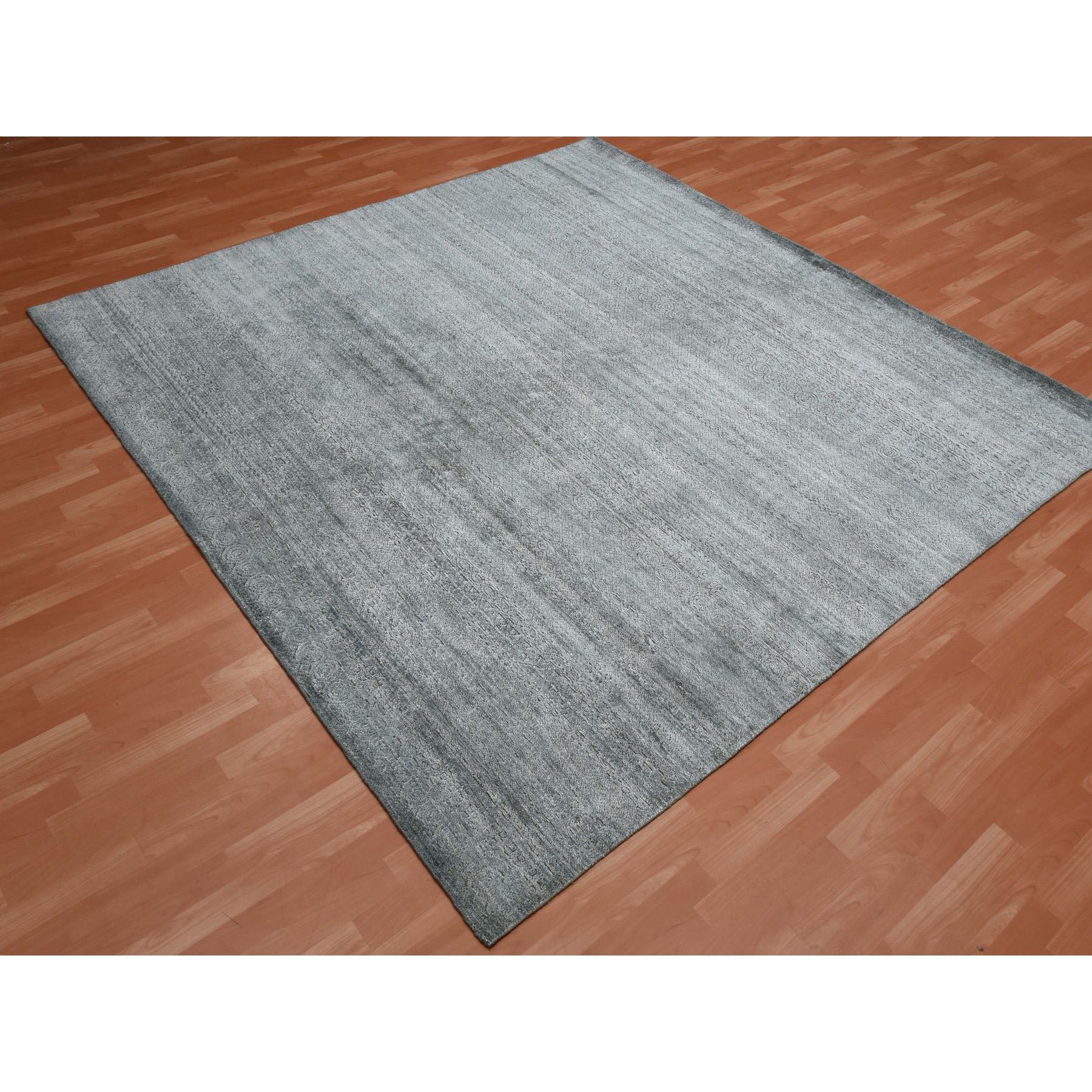 8'10"x8'10" Gray, Plant Based Silk, Transitional Design Raised Pattern Hand Knotted, Square Oriental Rug HR75223 - Image 3