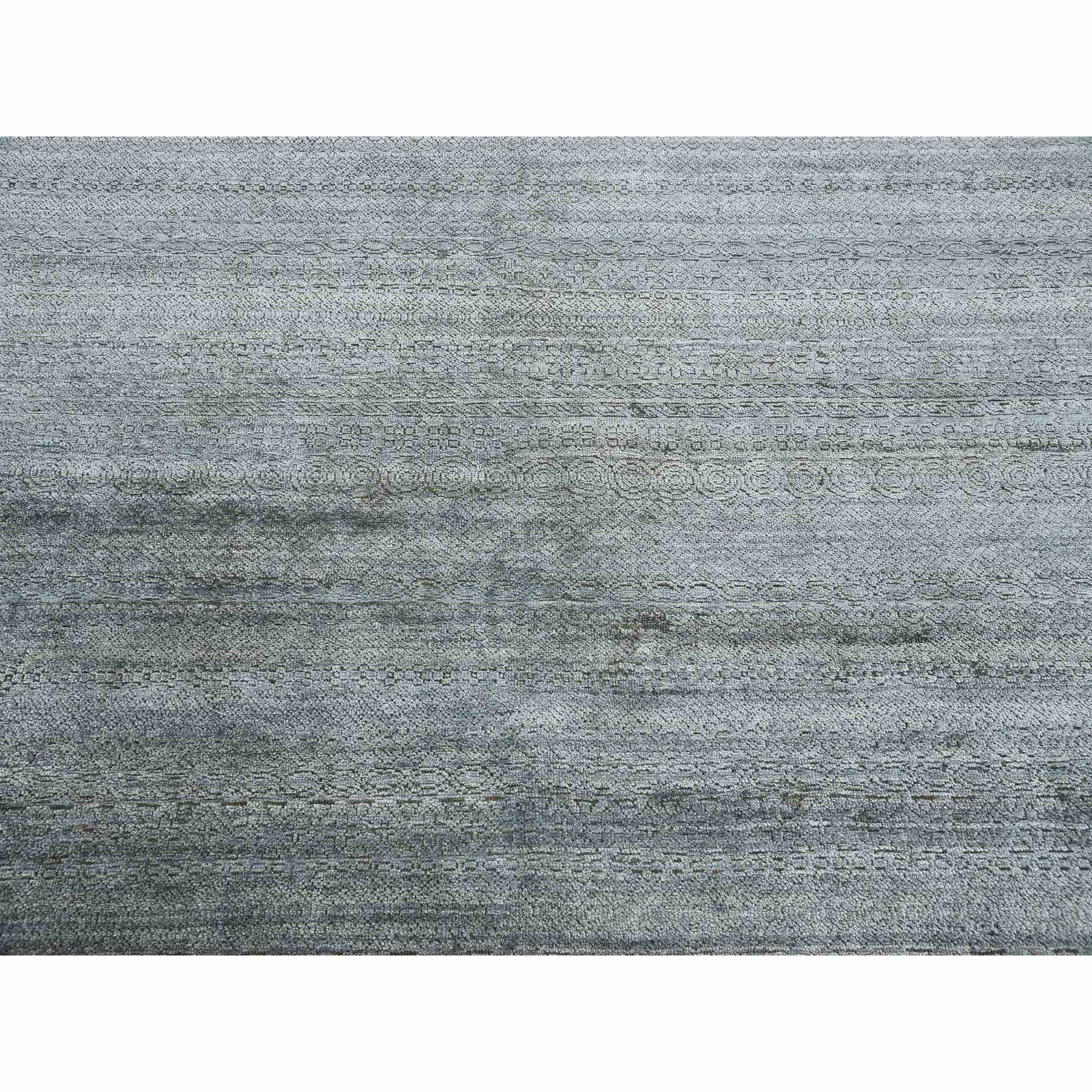8'10"x8'10" Gray, Plant Based Silk, Transitional Design Raised Pattern Hand Knotted, Square Oriental Rug HR75223 - Image 8
