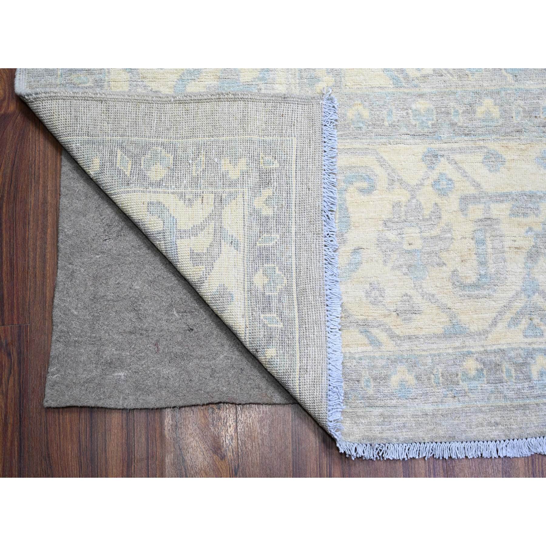 9'9"x13'5" Cadet Gray, Extra Soft Wool Hand Knotted, Finer Peshawar with Heriz Design, Densely Woven Natural Dyes, Oriental Rug HR73128 - Image 5