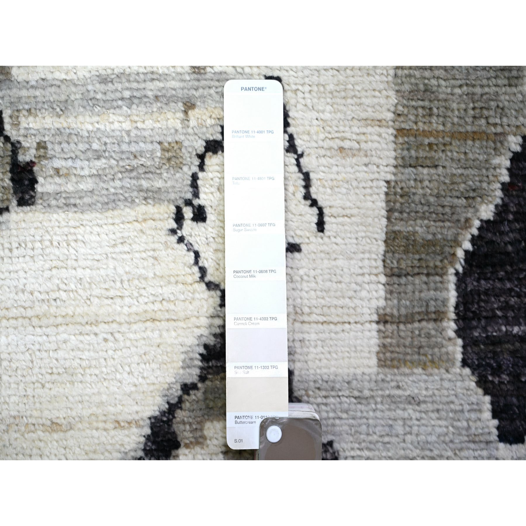 2'7"x9'9" Ivory, Boujaad Moroccan Berber Design Vegetable Dyes, Organic Wool Hand Knotted, Runner Oriental Rug HR73489 - Image 3