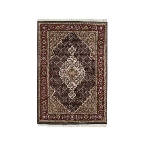 4'1"x6' Rich Black, Tabriz Mahi with Fish Medallion Design, 175 KPSI, Hand Knotted, 100% Wool, Oriental Rug HR65101