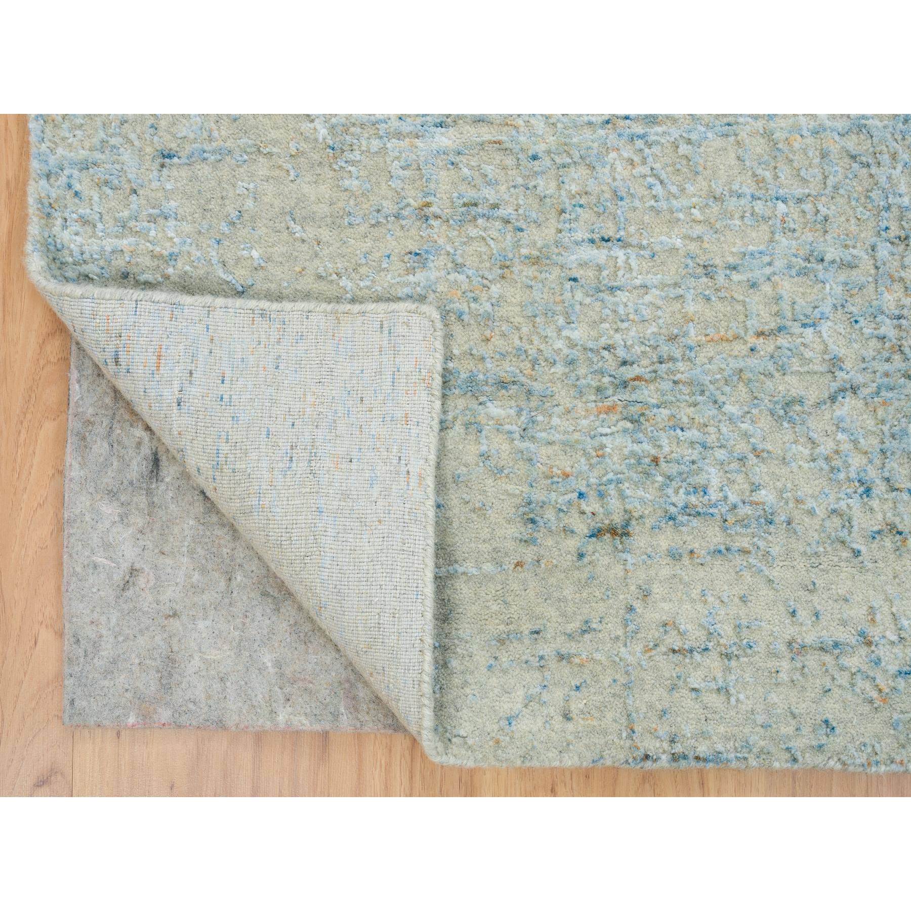 5'10"x9' Gray with Touches of Blue, Wool and Plant Based Silk, Modern Jacquard Hand Loomed, Soft to the Touch, Oriental Rug HR65196 - Image 4