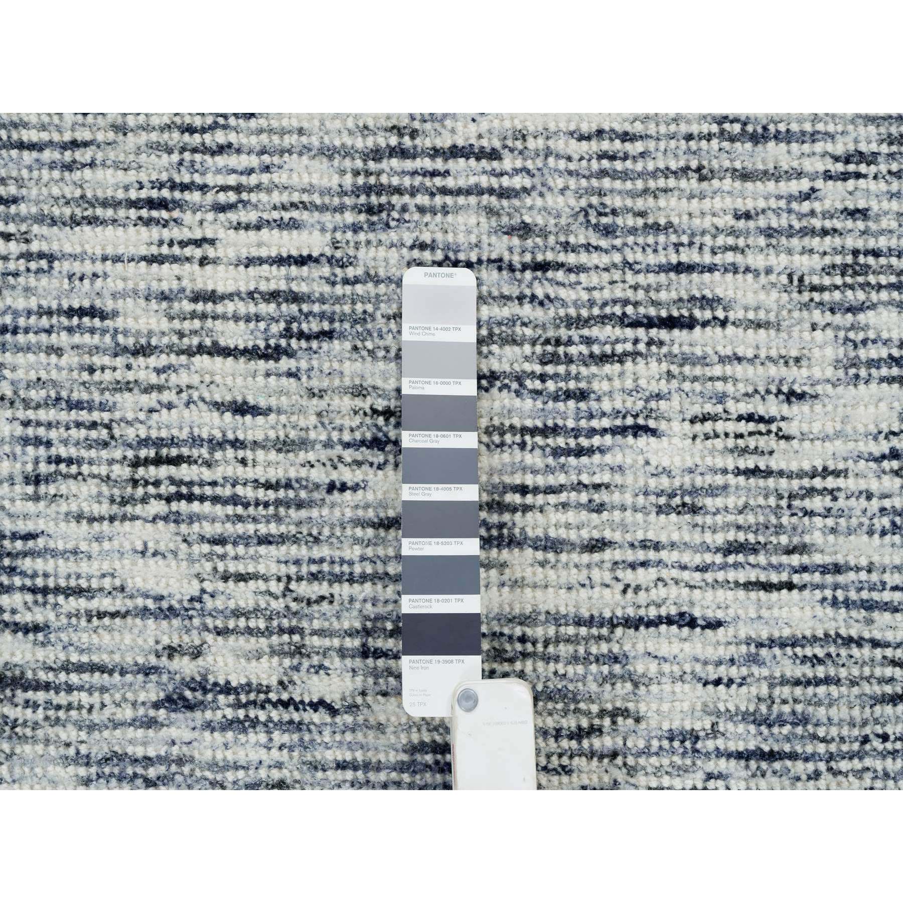 8'1"x10' Blue and Ivory, Hand Loomed Modern Striped Design, Soft Pile Pure Wool, Oriental Rug HR65241 - Image 8