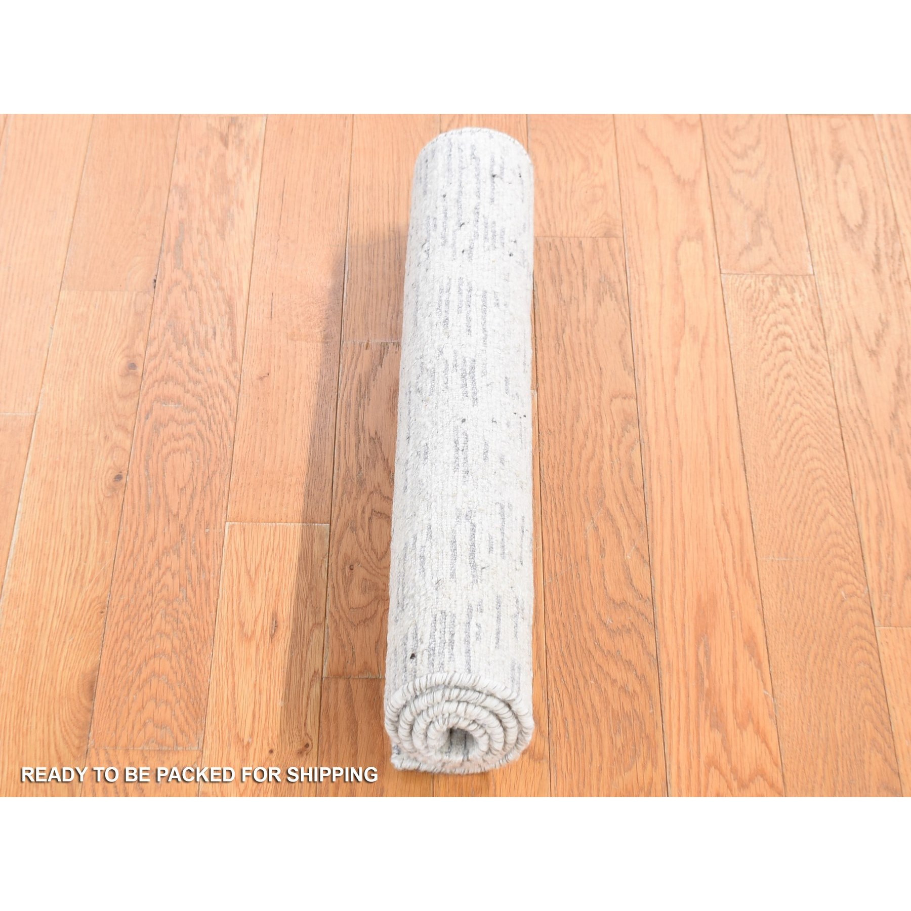 2'2"x3' Ivory, Modern with Repetitive Curvilinear Design Undyed Natural Wool, Hand Knotted Tone on Tone, Mat Oriental Rug HR80603 - Image 4
