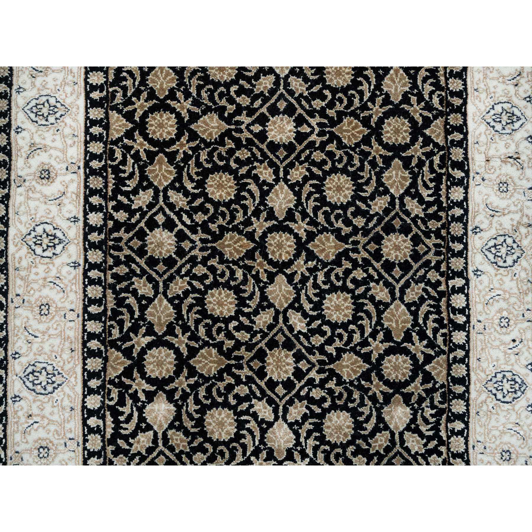 2'4"x4'7" Eerie Black, Herati with All Over Fish Mahi Design, 250 KPSI Super Fine Weave, Organic Wool Hand Knotted, Oriental Rug HR65311 - Image 5