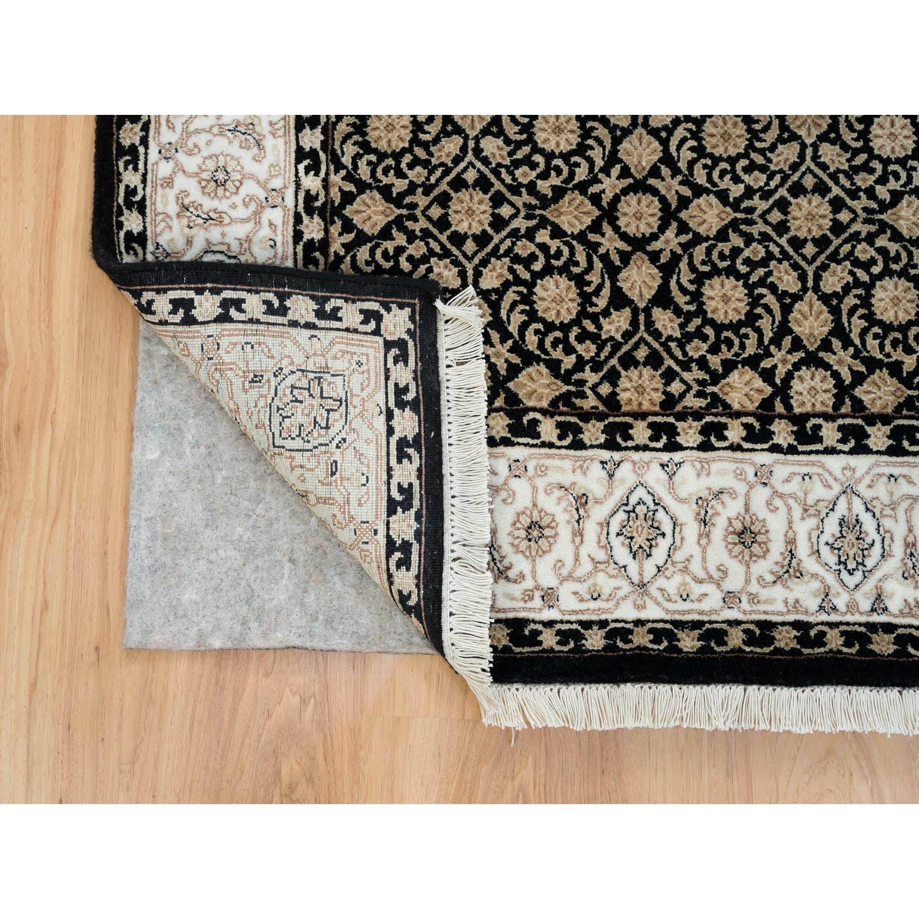3'1"x5'5" Eerie Black, 250 KPSI Densely Woven, Organic Wool Hand Knotted, Herati with All Over Fish Mahi Design, Oriental Rug HR65312 - Image 3