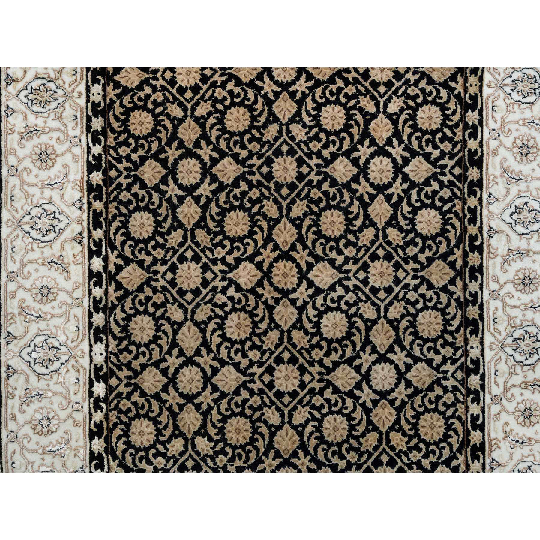 3'1"x5'5" Eerie Black, 250 KPSI Densely Woven, Organic Wool Hand Knotted, Herati with All Over Fish Mahi Design, Oriental Rug HR65312 - Image 5