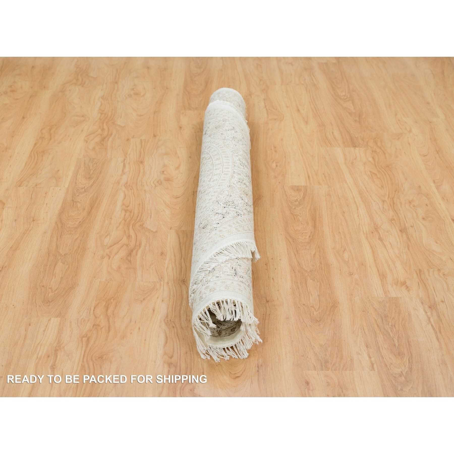 6'3"x6'3" Ivory, Densely Woven Organic Wool, Hand Knotted Herati with All Over Fish Mahi Design, 250 KPSI, Round Oriental Rug HR65401 - Image 6