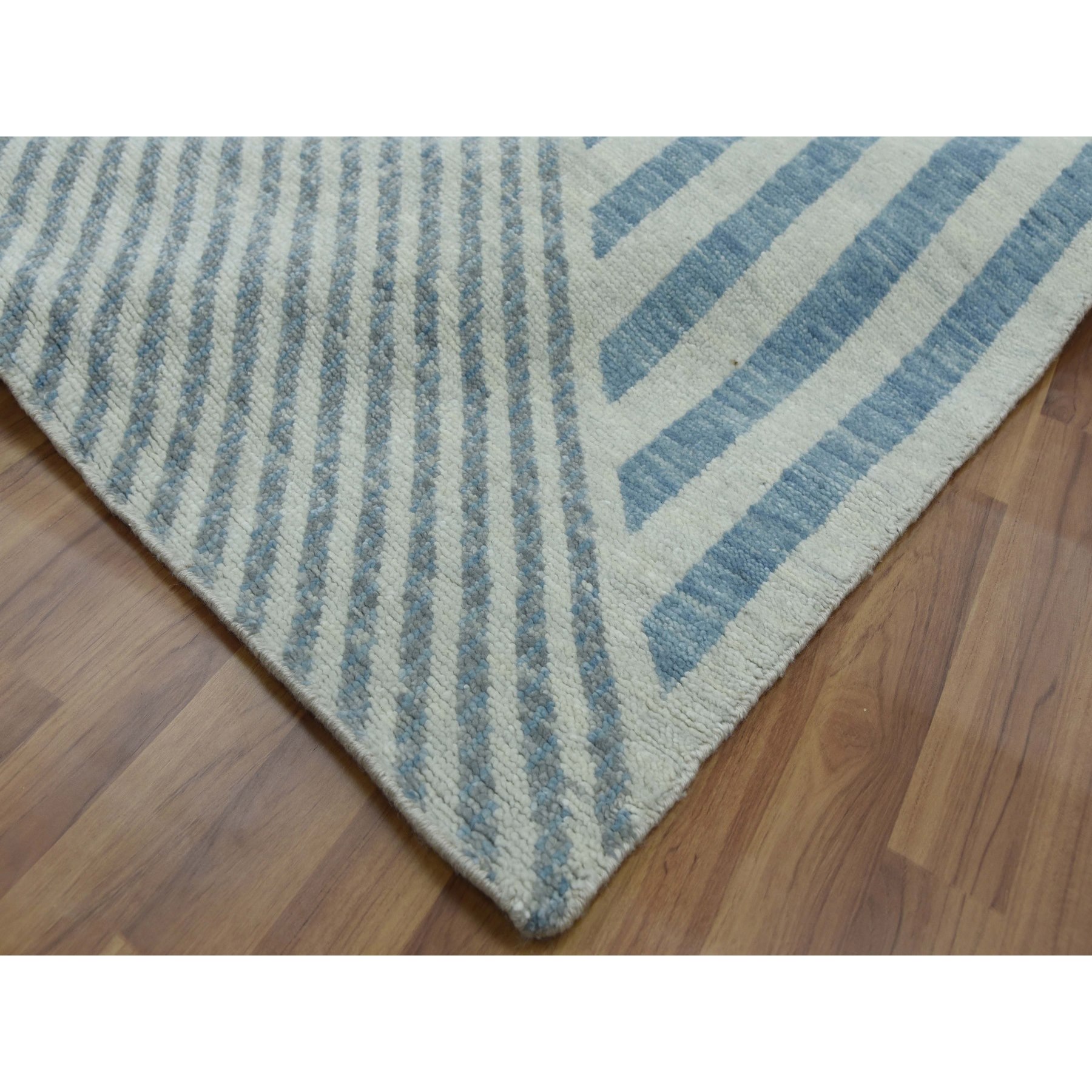 10'1"x14' Steel Blue, Soft Wool Hand Knotted, Geometric Art Nouveau Collection Soft to the Touch, Oriental Rug HR79412 - Image 7