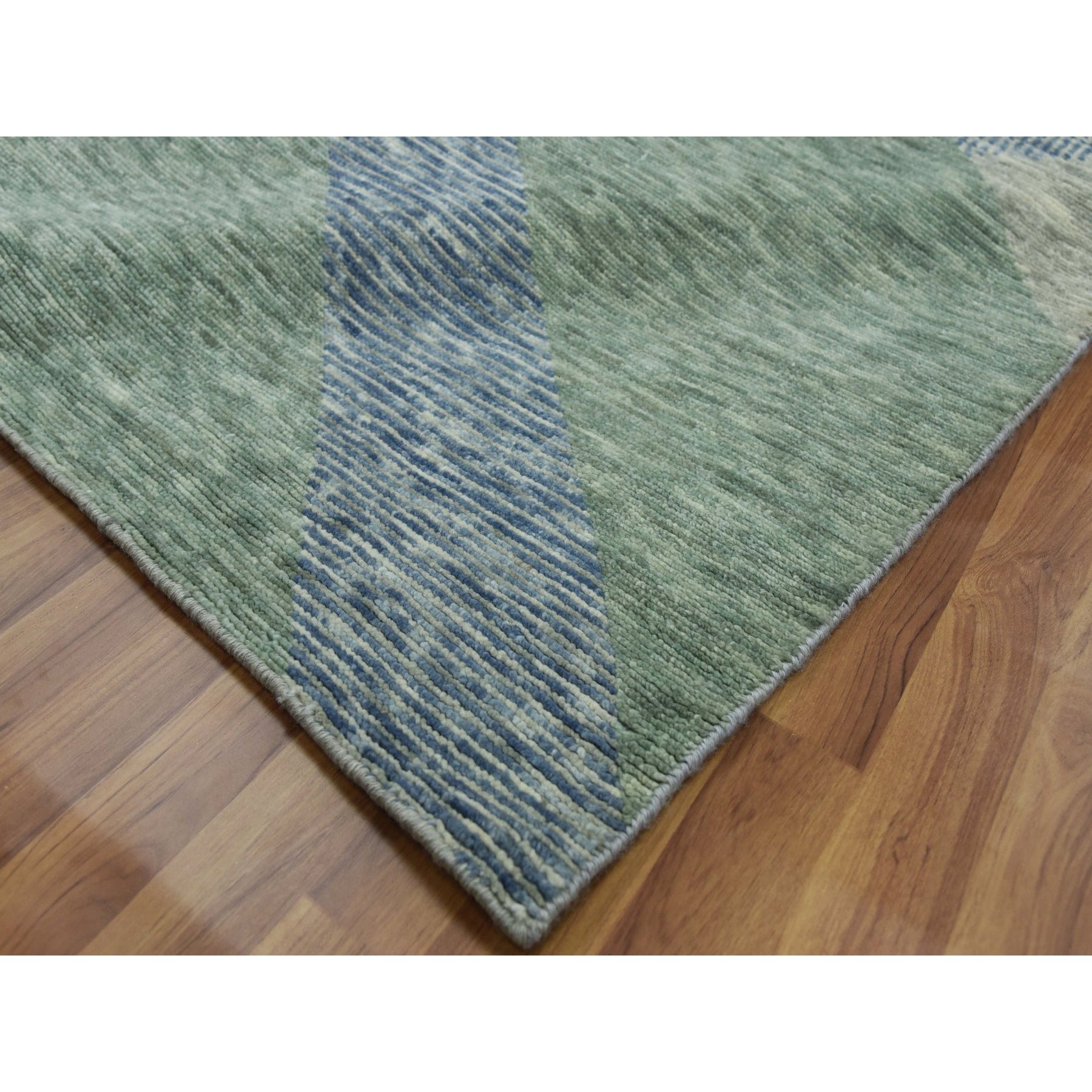 10'x14' Camouflage Green, 100% Wool Hand Knotted, Geometric Art Nouveau Collection, Oriental Rug HR79416 - Image 6