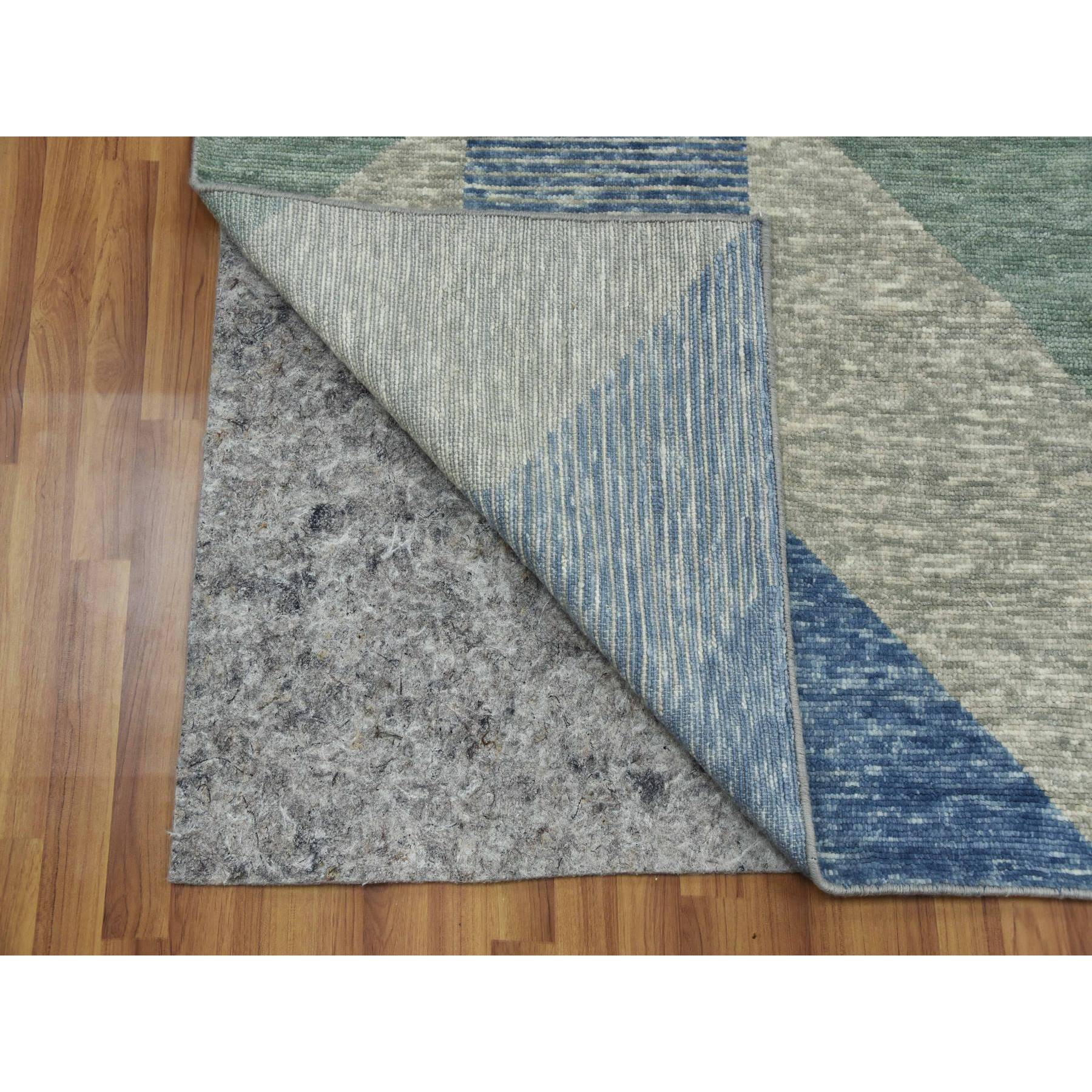 8'2"x10'4" Camouflage Green, Geometric Art Nouveau Collection, Soft Wool Hand Knotted, Oriental Rug HR79418 - Image 5