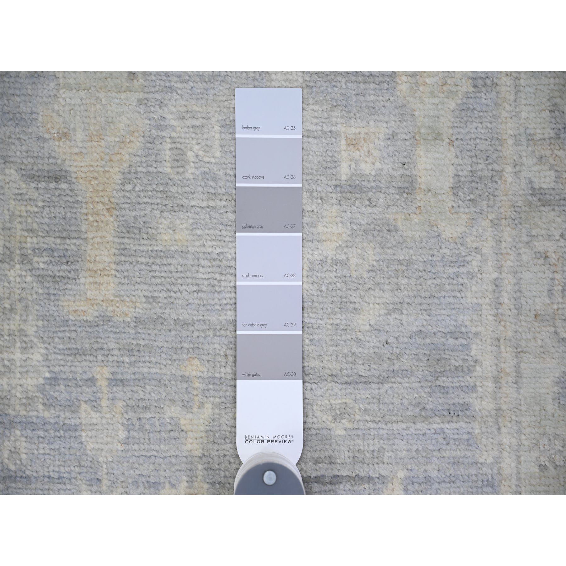 2'8"x19'2" Ash Gray, Natural Dyes, 100% Wool, Hand Knotted, Afghan Angora Oushak with Faded Colors, XL Runner Oriental Rug HR73992 - Image 3