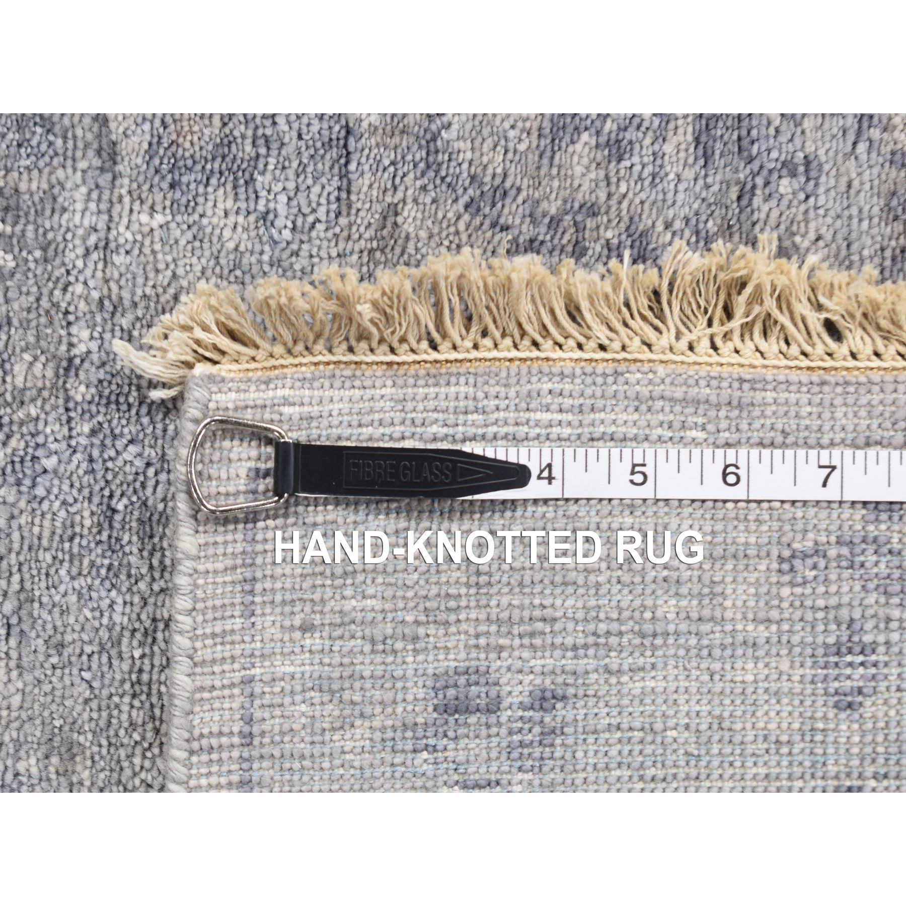 2'6"x5'10" Goose Gray, Broken Persian Design Tone on Tone, Silken Plant Base Silk Hand Knotted, Short Runner Oriental Rug HR80745 - Image 6