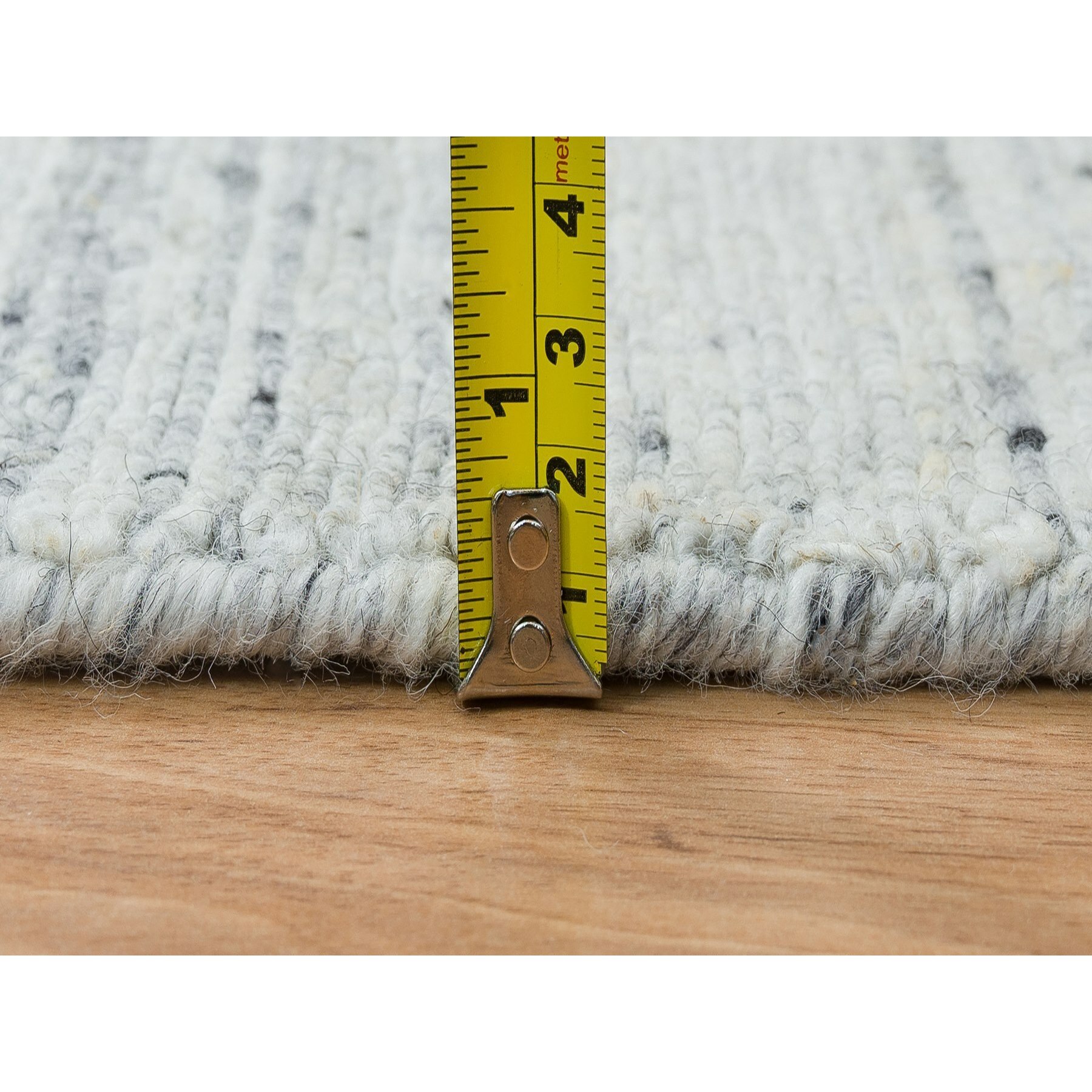2'5"x15'9" Ivory, Soft Pile, Plain Modern Striae Design, Pure Wool, Hand Loomed, Runner Oriental Rug HR65571 - Image 7
