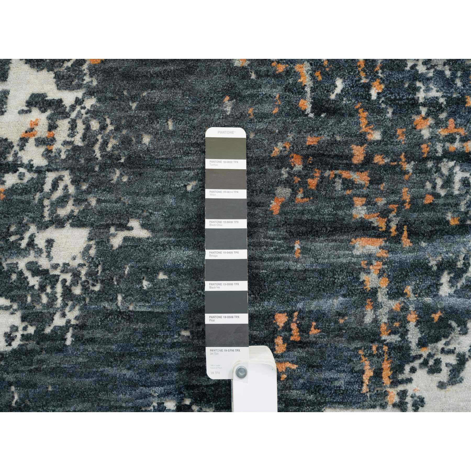 9'3"x11'9" Black and Orange, Soft and Luxurious, Abstract with Curvilinear Motif, Wool and Silk, Tone on Tone, Hand Knotted , Dense Weave, Modern Rug HR65624 - Image 8