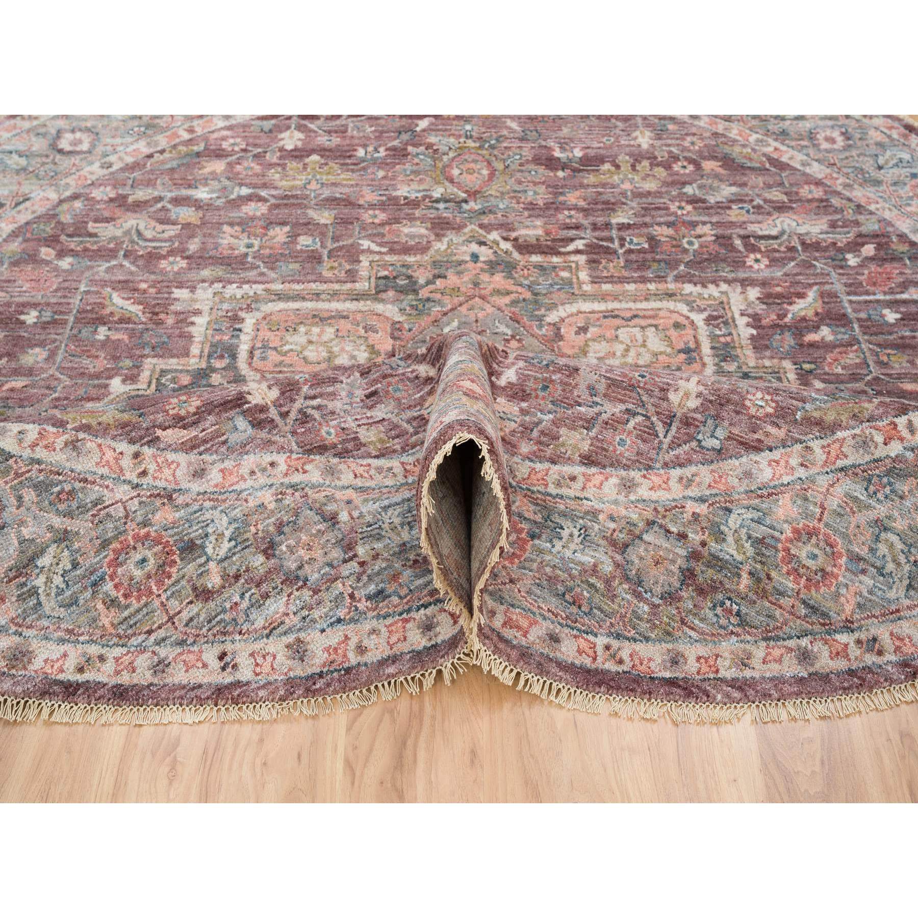 9'7"x9'7" Light Burgundy, Heriz Revival, Thick and Plush Soft Pile, Vegetable Dyes, Natural Wool, Hand Knotted, Round Oriental Rug HR65633 - Image 5