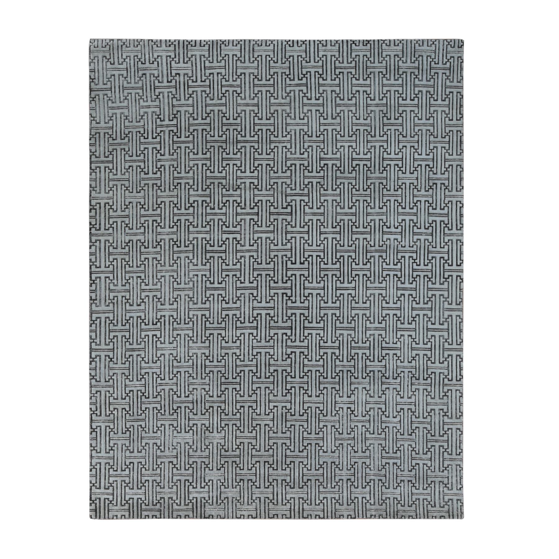 7'10"x10'3" Goose Gray, Pure Silk with Textured Wool, Roman Key Design, Hand Knotted, Oriental Rug HR80832