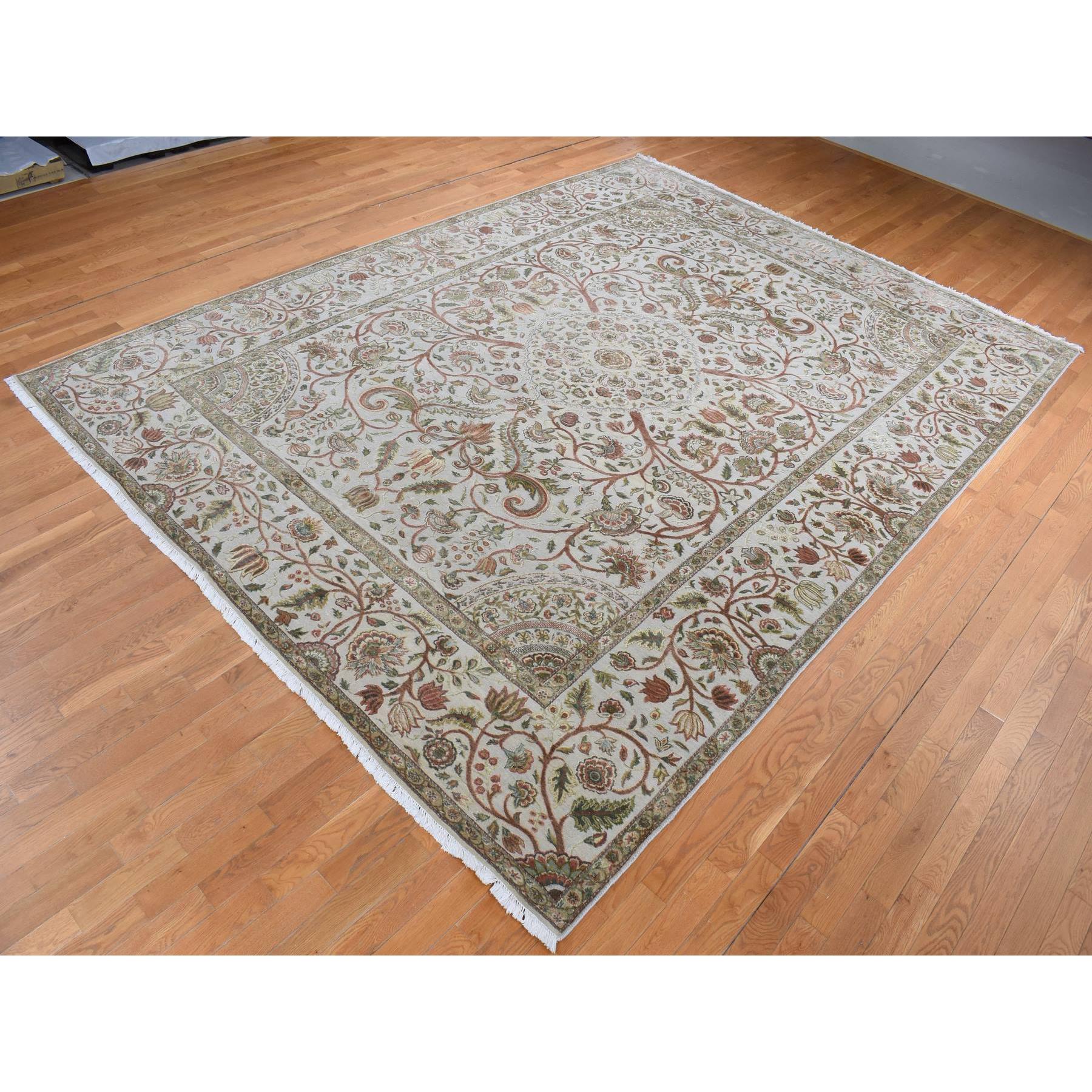 10'1"x13'9" French Gray, Pure Silk with Textured Wool, Mughal Inspired Branch and Flower Design, Hand Knotted, Oriental Rug HR80915 - Image 4