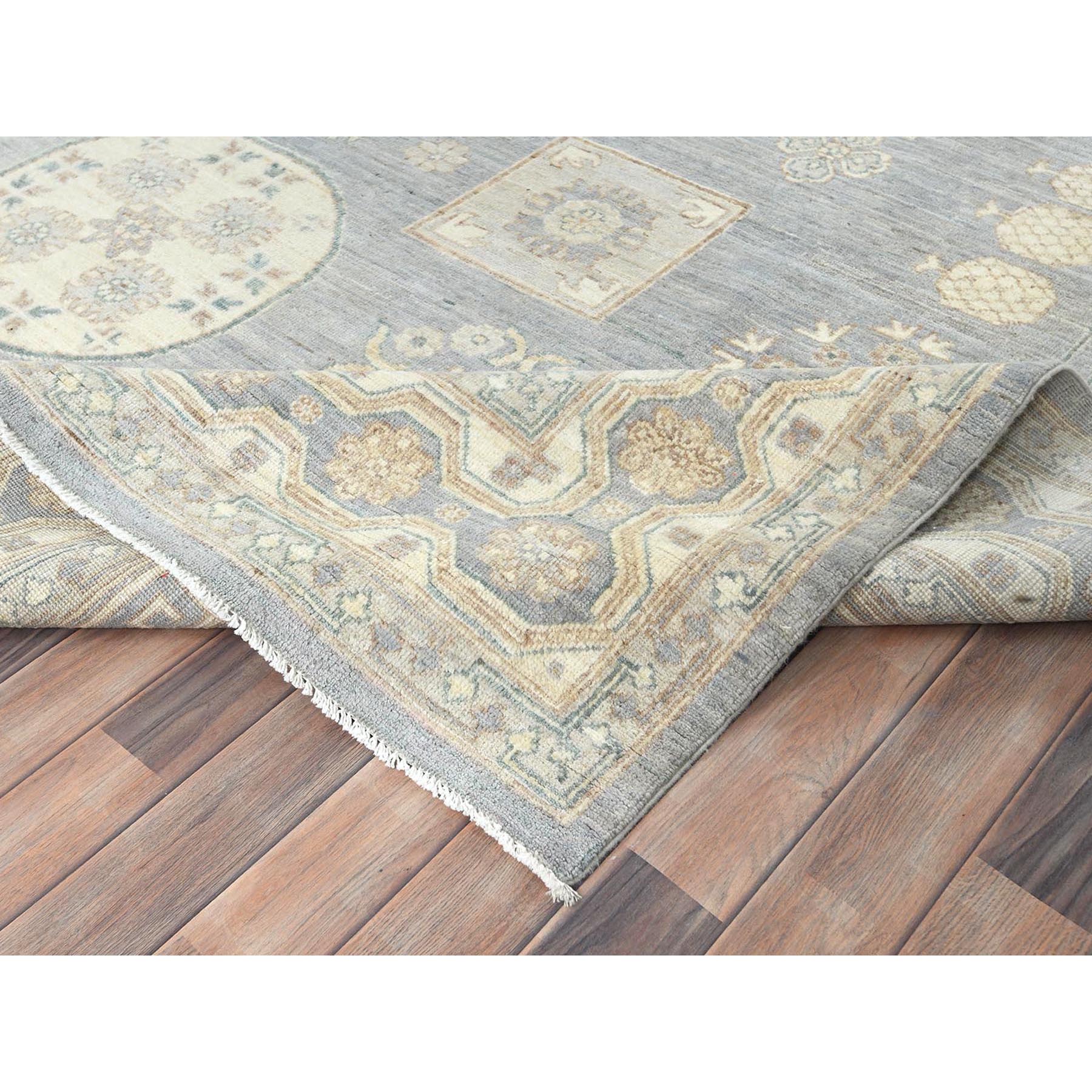 9'1"x12' Misty Gray, Afghan Peshawar with Khotan Design, Stone Washed, Soft Wool, Hand Knotted, Oriental Rug HR82702 - Image 7
