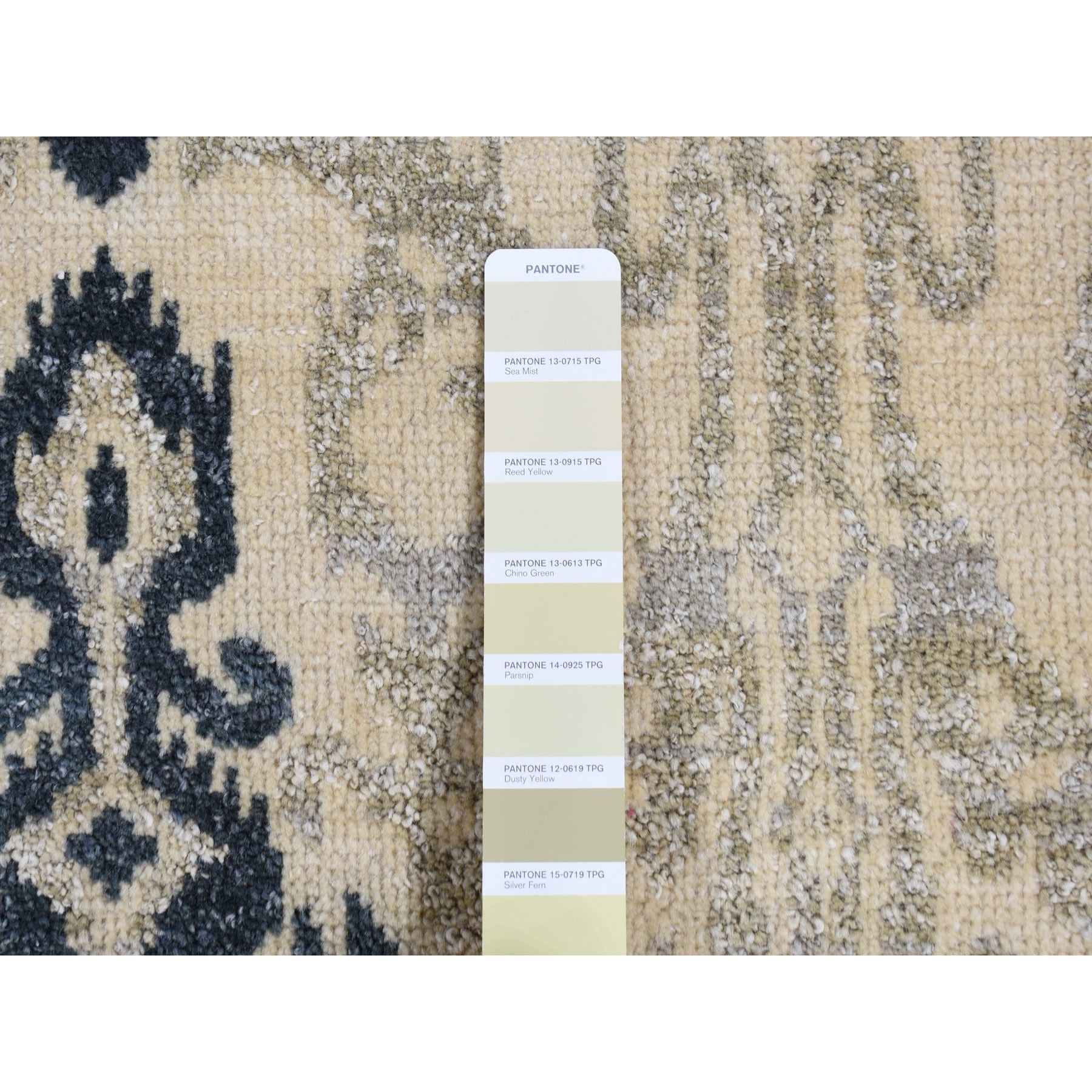 5'10"x8'7" Almond Brown, Tone on Tone Ikat Design, Pure Wool, Hand Knotted, Oriental Rug HR80964 - Image 6