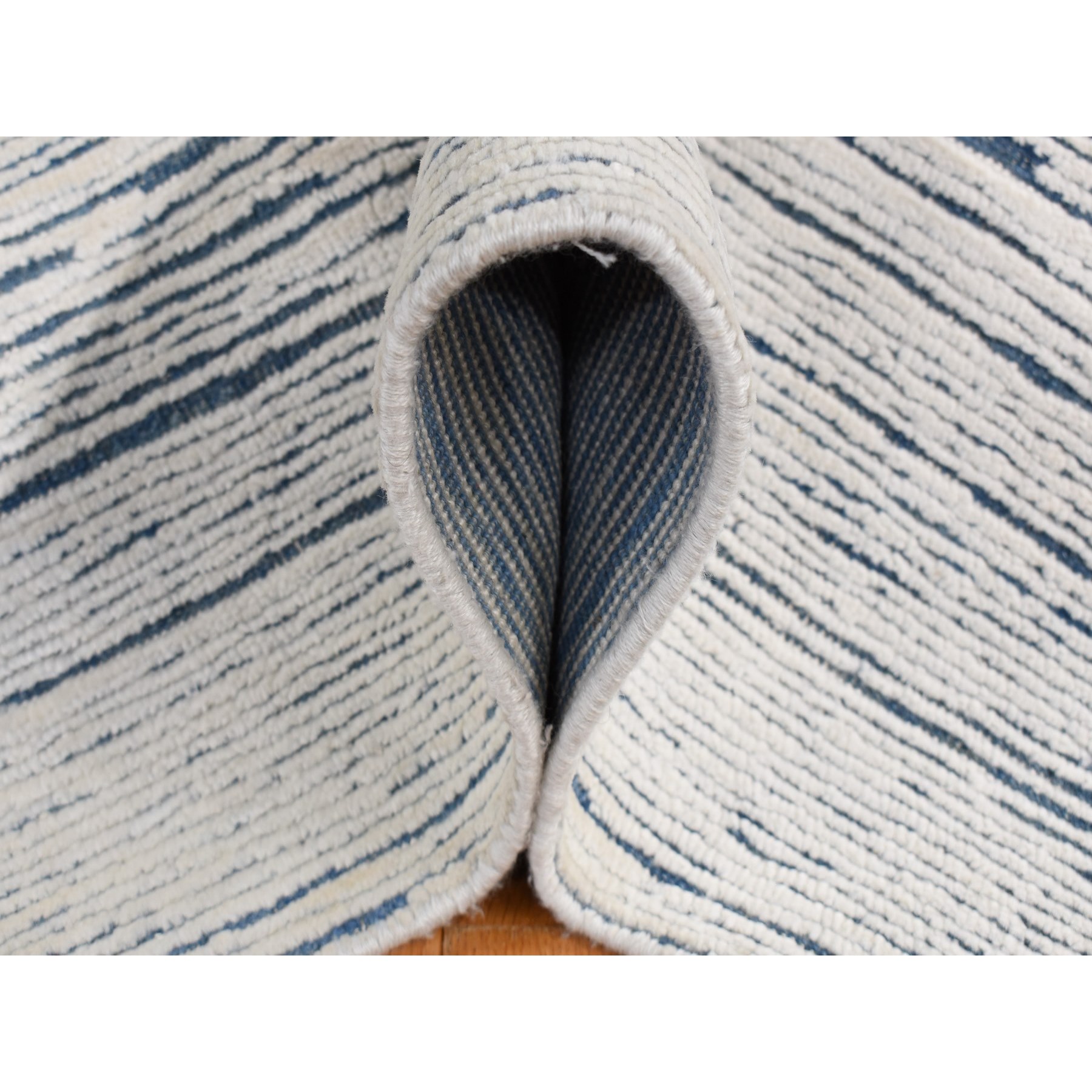 6'1"x9'4" Frost White, 100% Wool, Striae Design, Hand Knotted, Oriental Rug HR80991 - Image 6