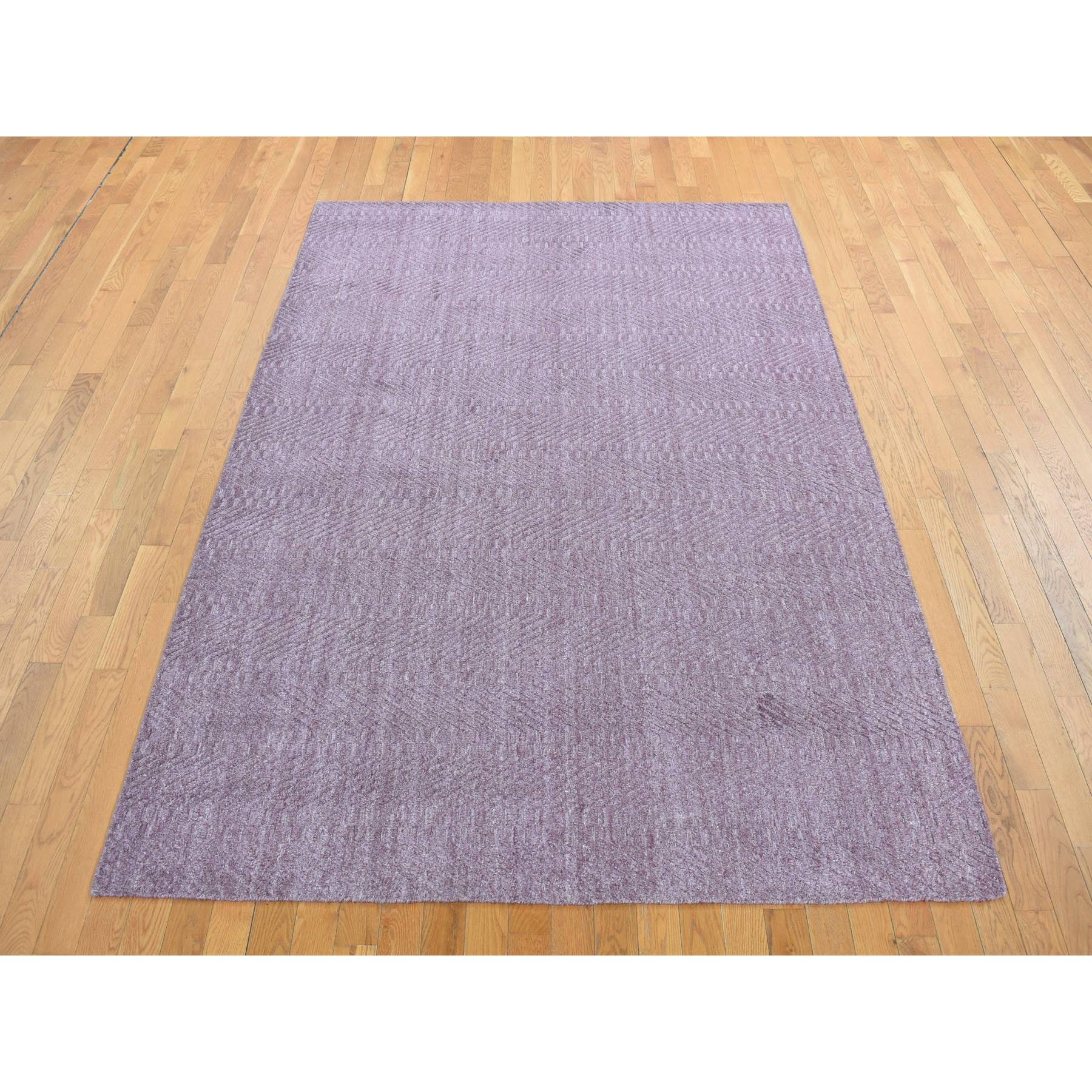 8'x10' Liserian Purple, Hand Loomed, Pure Wool, Tone on Tone, Oriental Rug HR87031 - Image 3