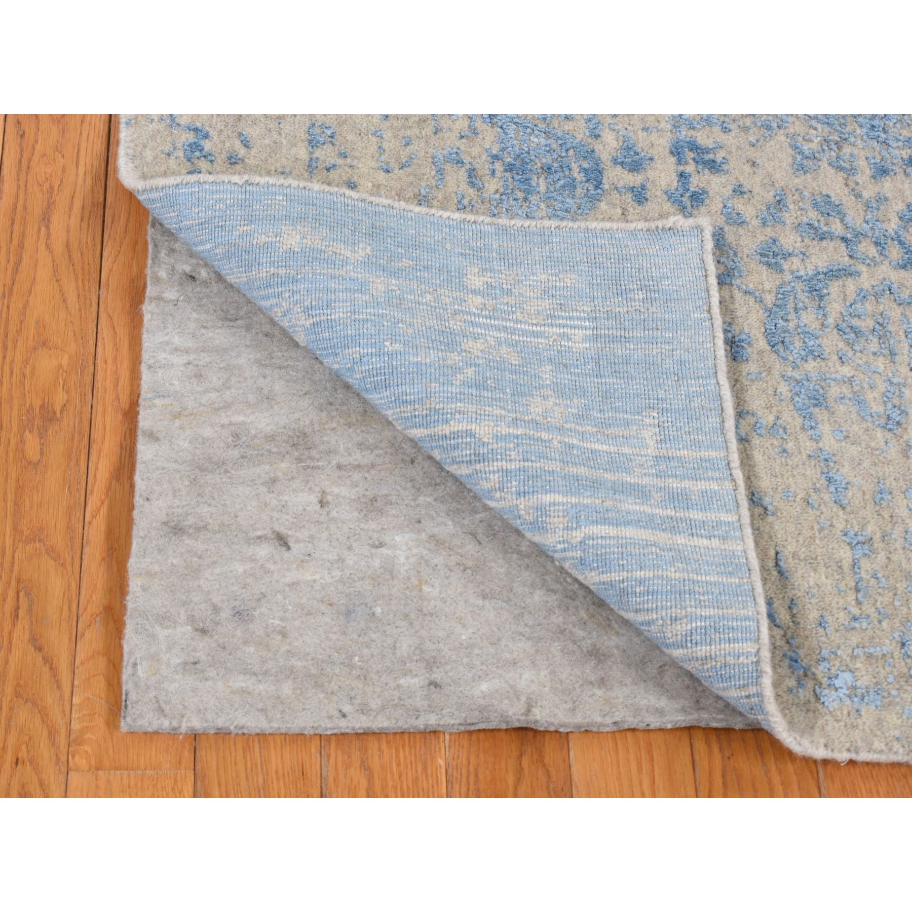 7'10"x9'9" Sky Blue, Soft Wool, Hand Loomed, Erased Mughal Jewlery Design, Tone on Tone, Oriental Rug HR87058 - Image 5