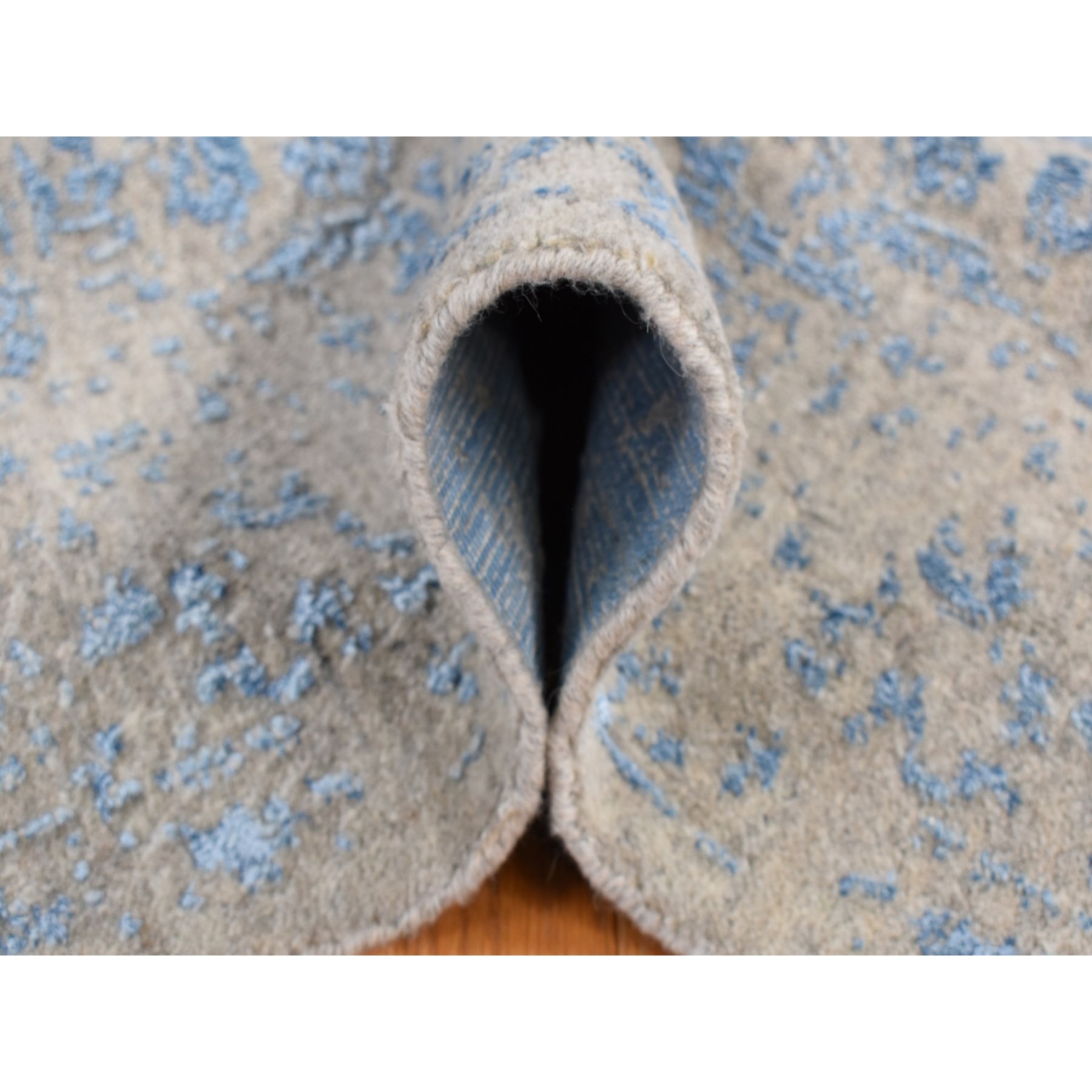 7'10"x9'9" Sky Blue, Soft Wool, Hand Loomed, Erased Mughal Jewlery Design, Tone on Tone, Oriental Rug HR87058 - Image 7