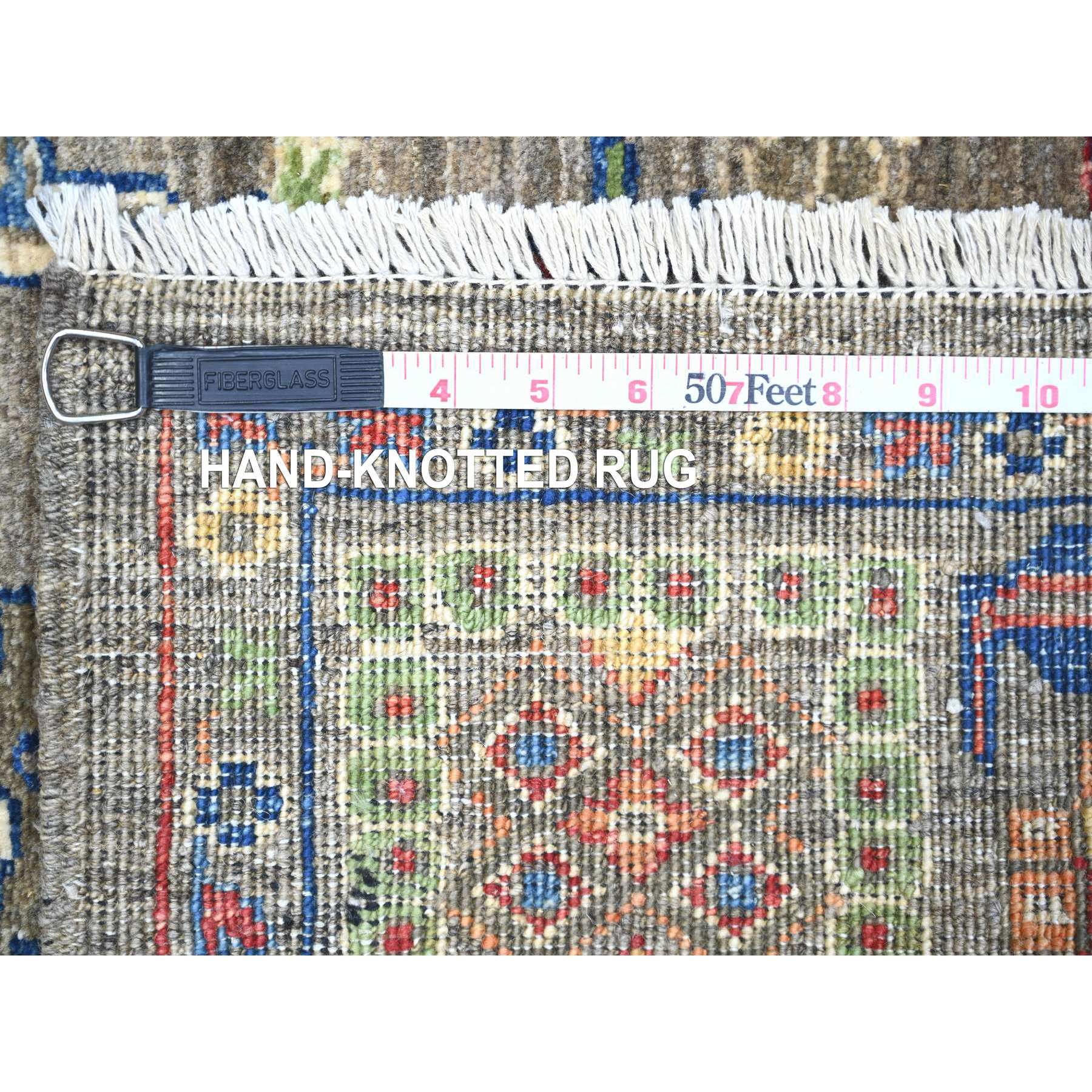 4'1"x9'8" Echo Gray, Densely Woven, Natural Dyes, Peshawar with Colorful Mahal Design with Heavy Large Elements and Wide Border, Hand Knotted, 100% Wool, Wide Runner Oriental Rug HR74560 - Image 6