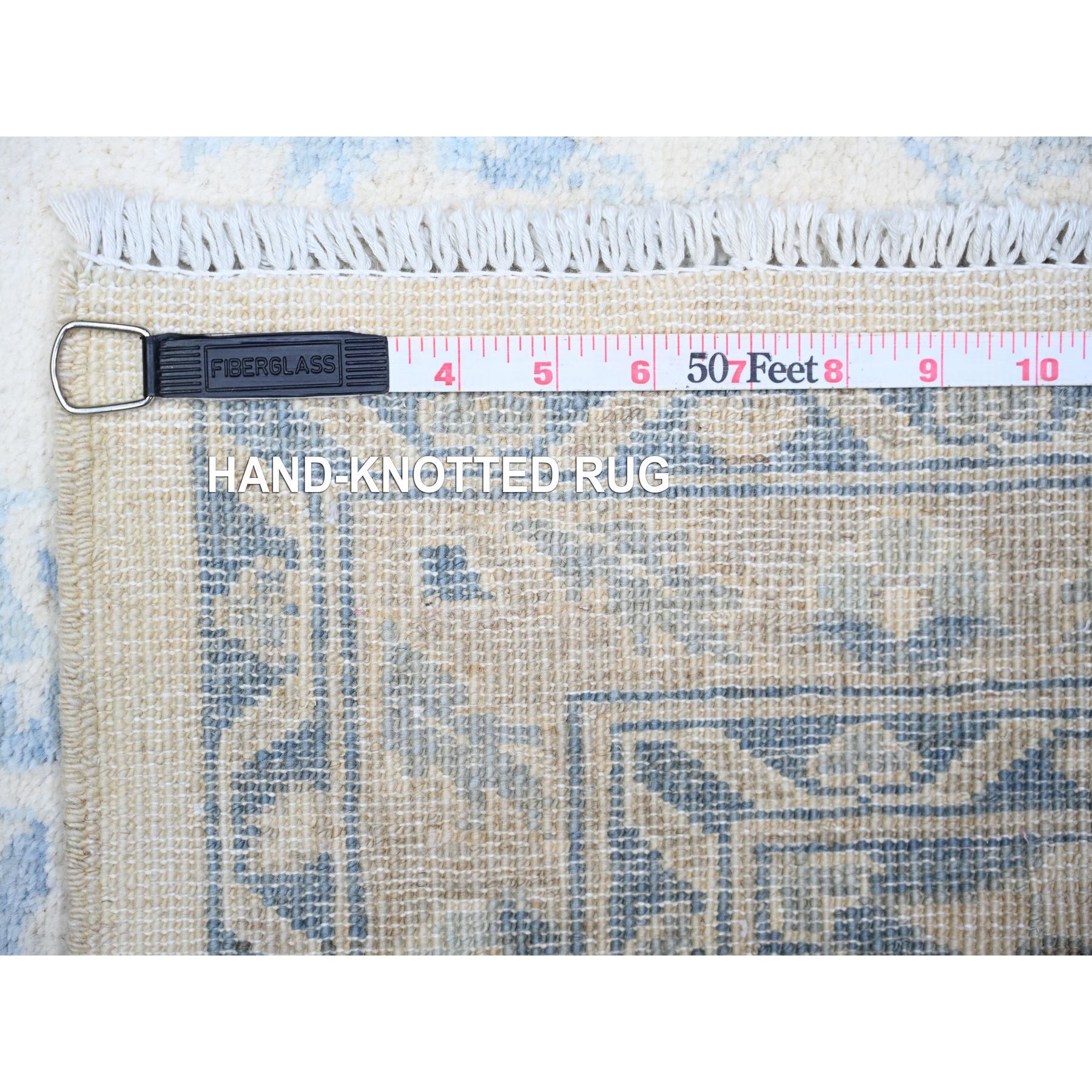 2'10"x9'7" Old Wood Ivory and Silver Chalice, Natural Dyes Extra Soft Wool Finer Peshawar with Faded Colors, Hand Knotted, Oriental Rug HR74582 - Image 6