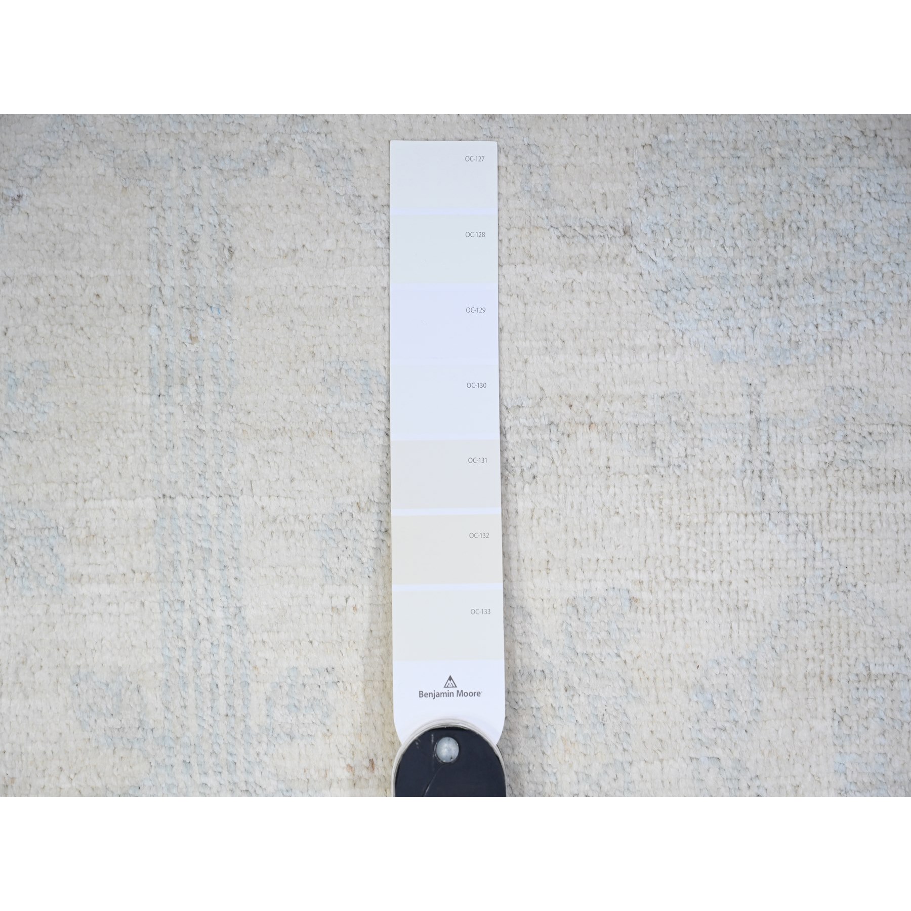 7'10"x9'5" Anti-Flash White, Hand Knotted, White Wash Khotan Inspired Pomegranate Design, Shiny Wool, Oriental Rug HR74667 - Image 8