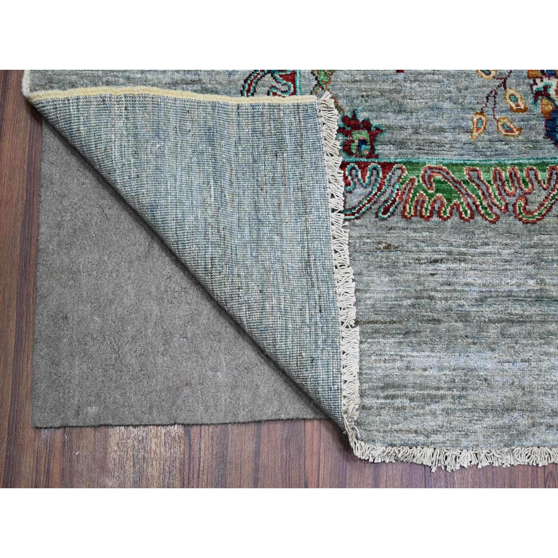 8'9"x12'1" Misty Gray, Sultani Motif with Tabriz Shah Abbass Flower Design Featuring a Plain Border, 100% Wool, Hand Knotted, Oriental Rug HR74704 - Image 5