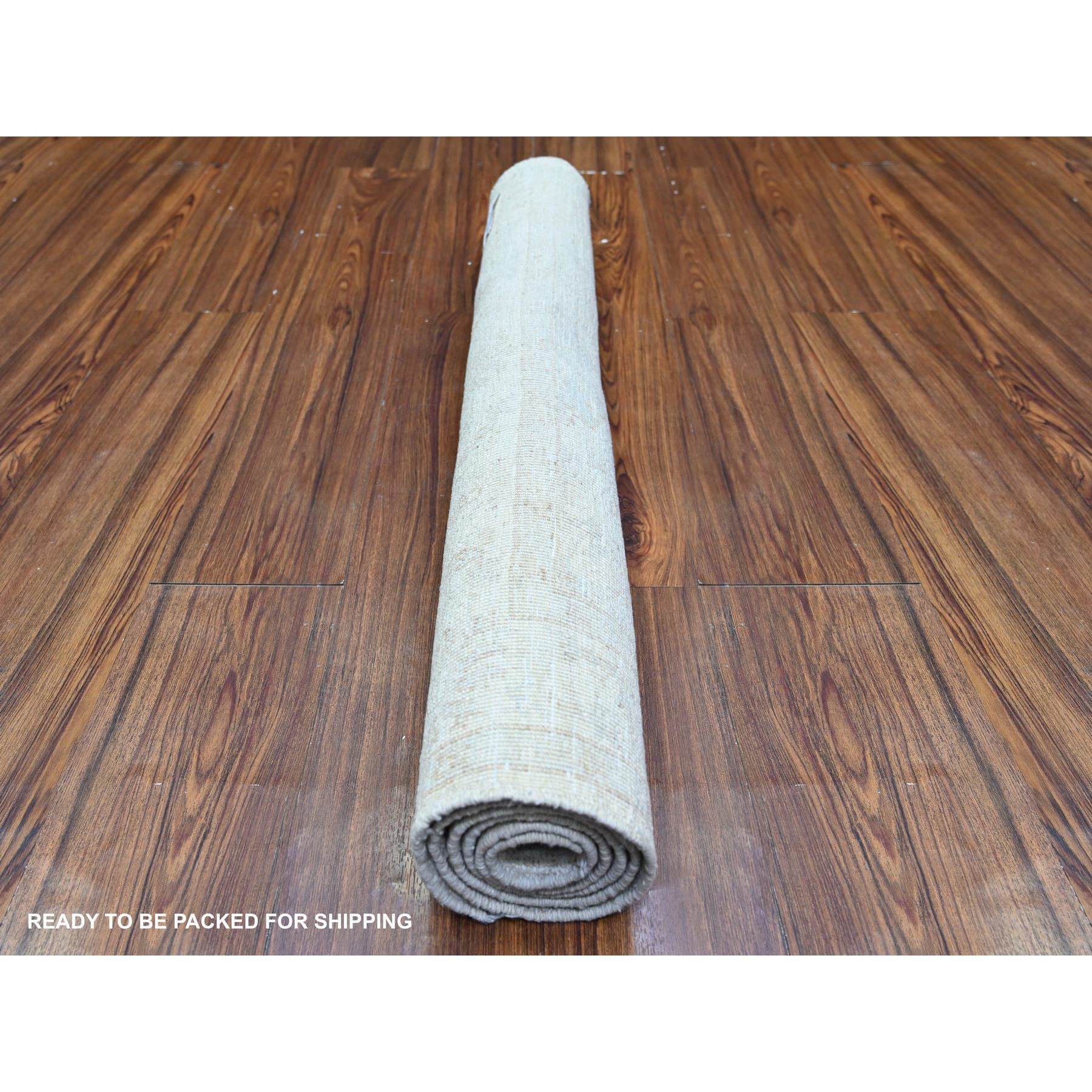 3'x4'9" Aircraft White, White Wash Peshawar with Faded Colors, Soft Wool, Hand Knotted, Oriental Rug HR74871 - Image 4