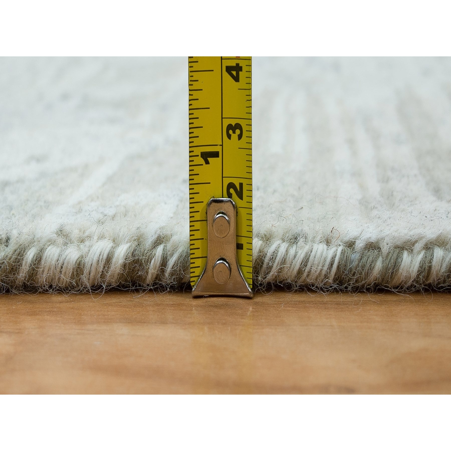 2'7"x22' Platinum Gray, Modern Design, Hand Spun Undyed Natural Wool, Hand Knotted, XL Runner Oriental Rug HR65957 - Image 7