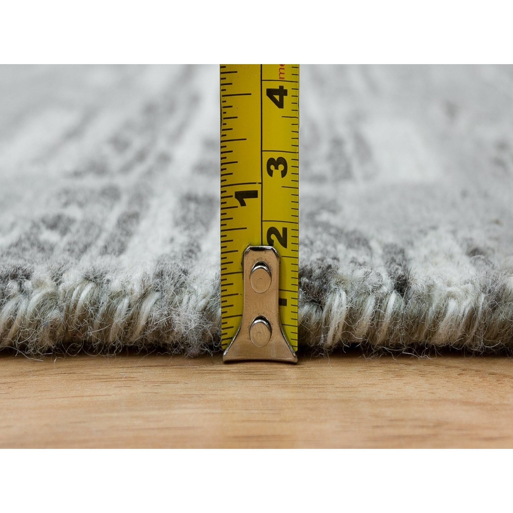 3'x5'1" Ash Gray, Modern Design, Hand Spun Undyed Natural Wool, Hand Knotted, Oriental Rug HR65961 - Image 7