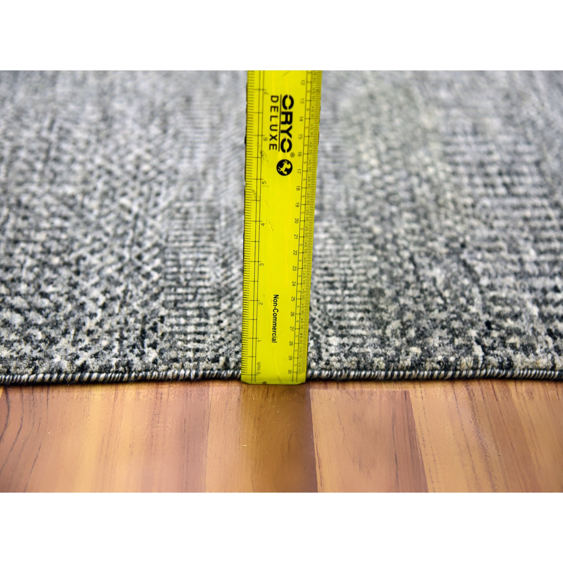 5'2"x7' Medium Gray, Natural Undyed Wool, Hand Knotted, Modern Grass Design, Oriental Rug HR79478 - Image 6